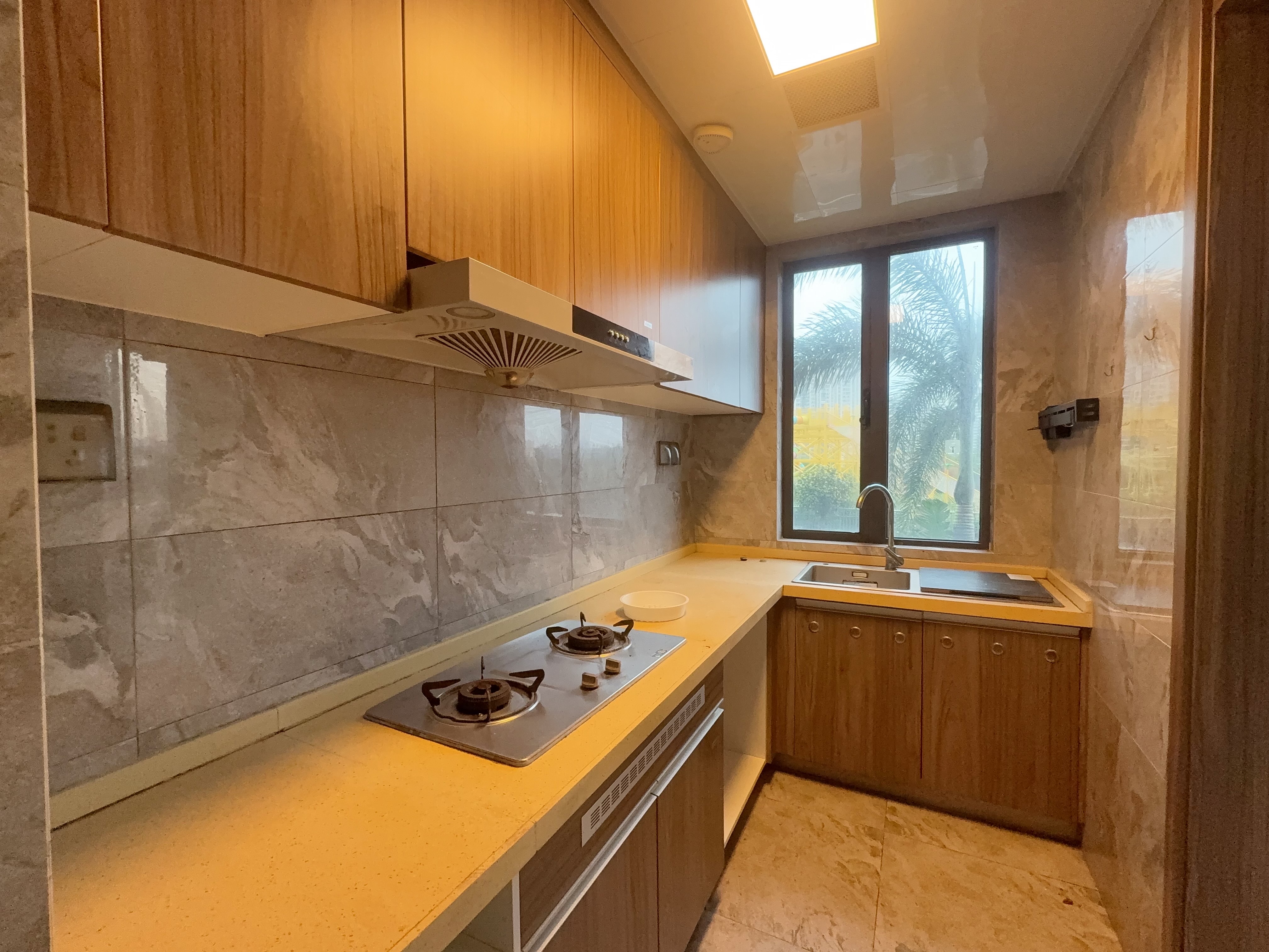 碧桂园公园上城 3室2厅2卫 2600.0元/月 碧桂园公园上城 3室2厅2卫 2600.0元/月室内图