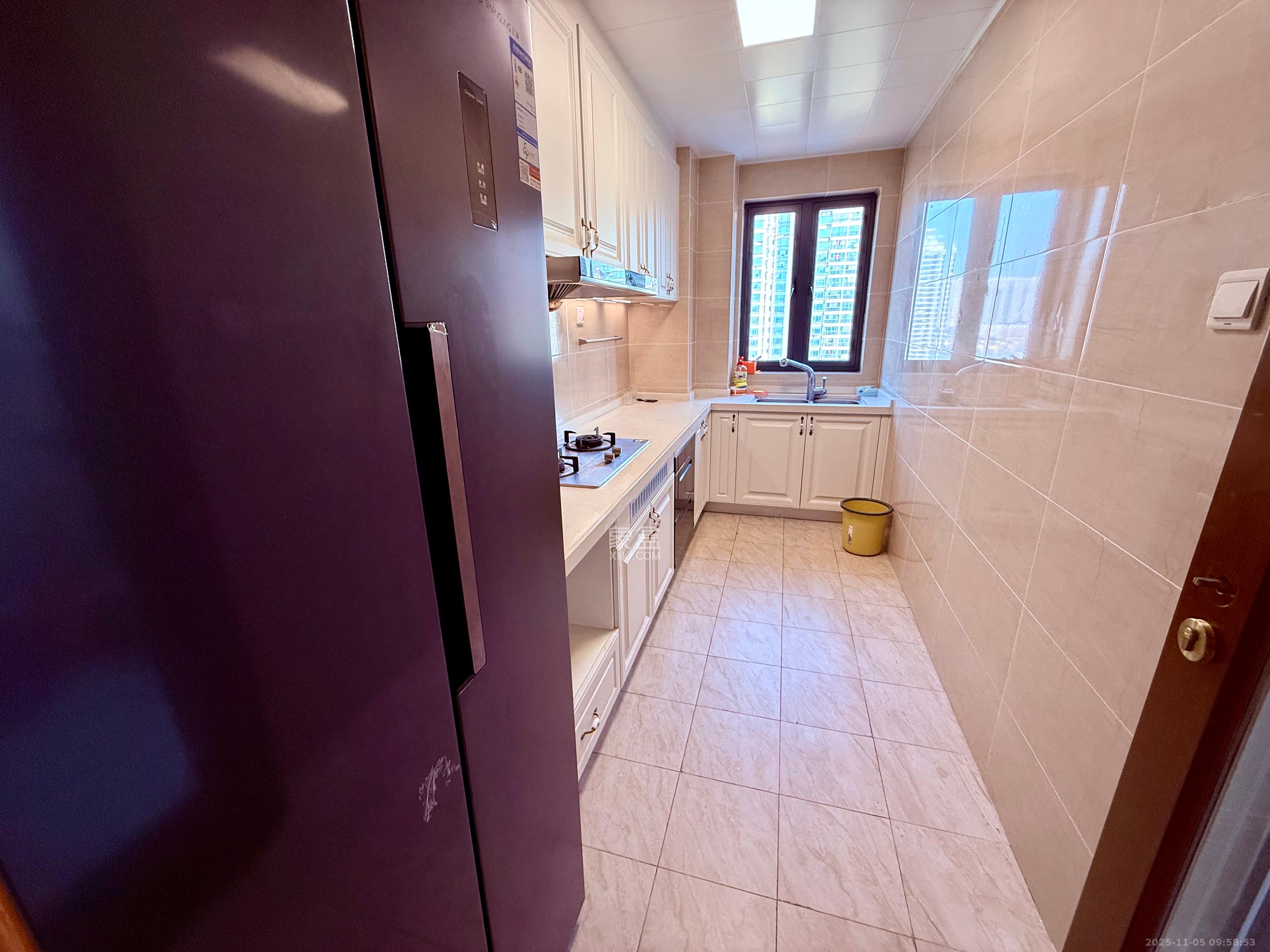 恒大雅苑  3室2厅2卫    3100.0元/月室内图