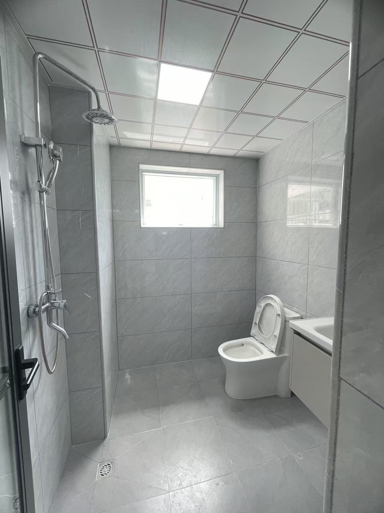 海航城  2室1厅1卫    106.0万客厅