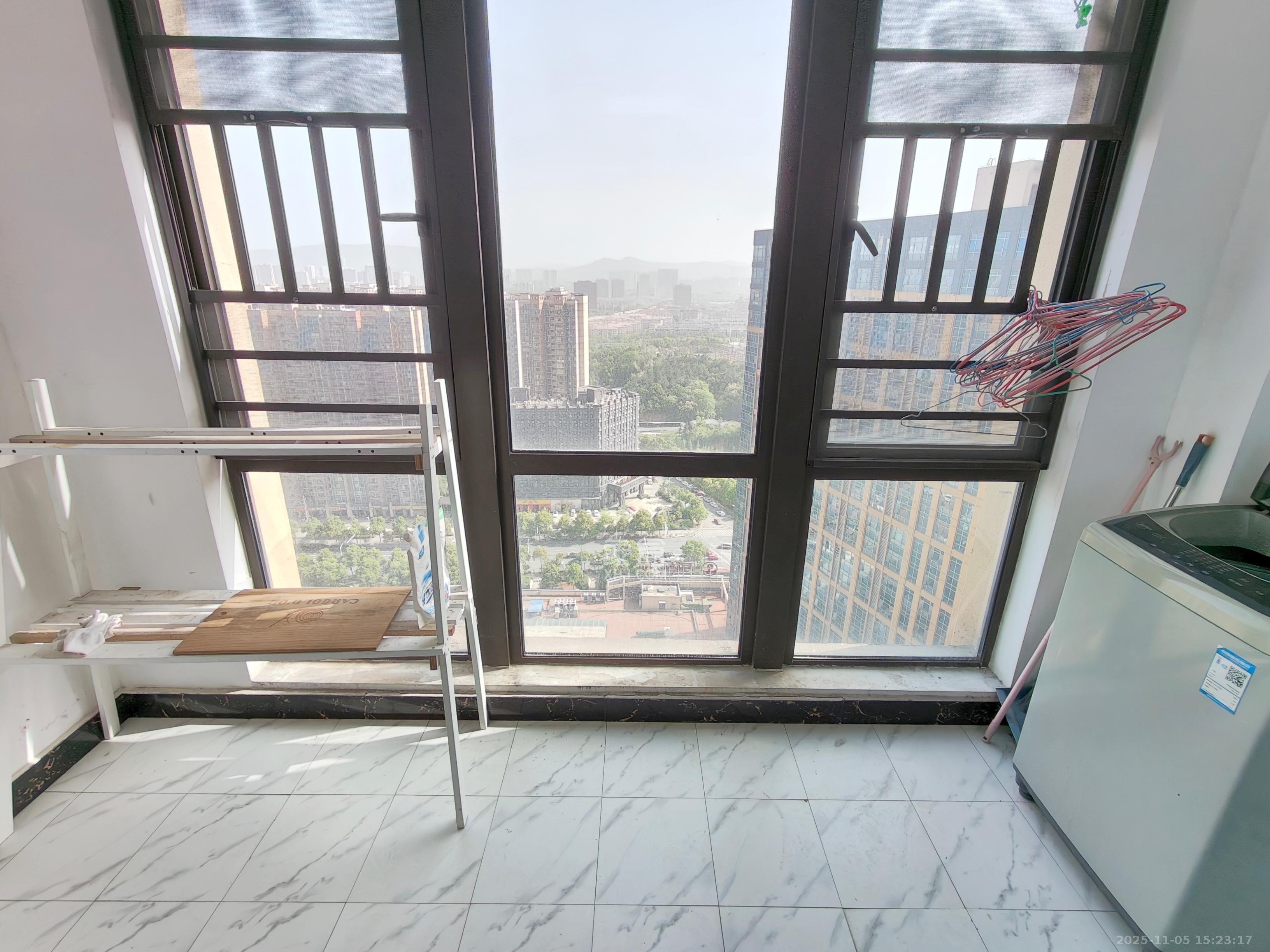 奥克斯缔壹城 3室2厅1卫 2500.0元/月 奥克斯缔壹城 3室2厅1卫 2500.0元/月室内图