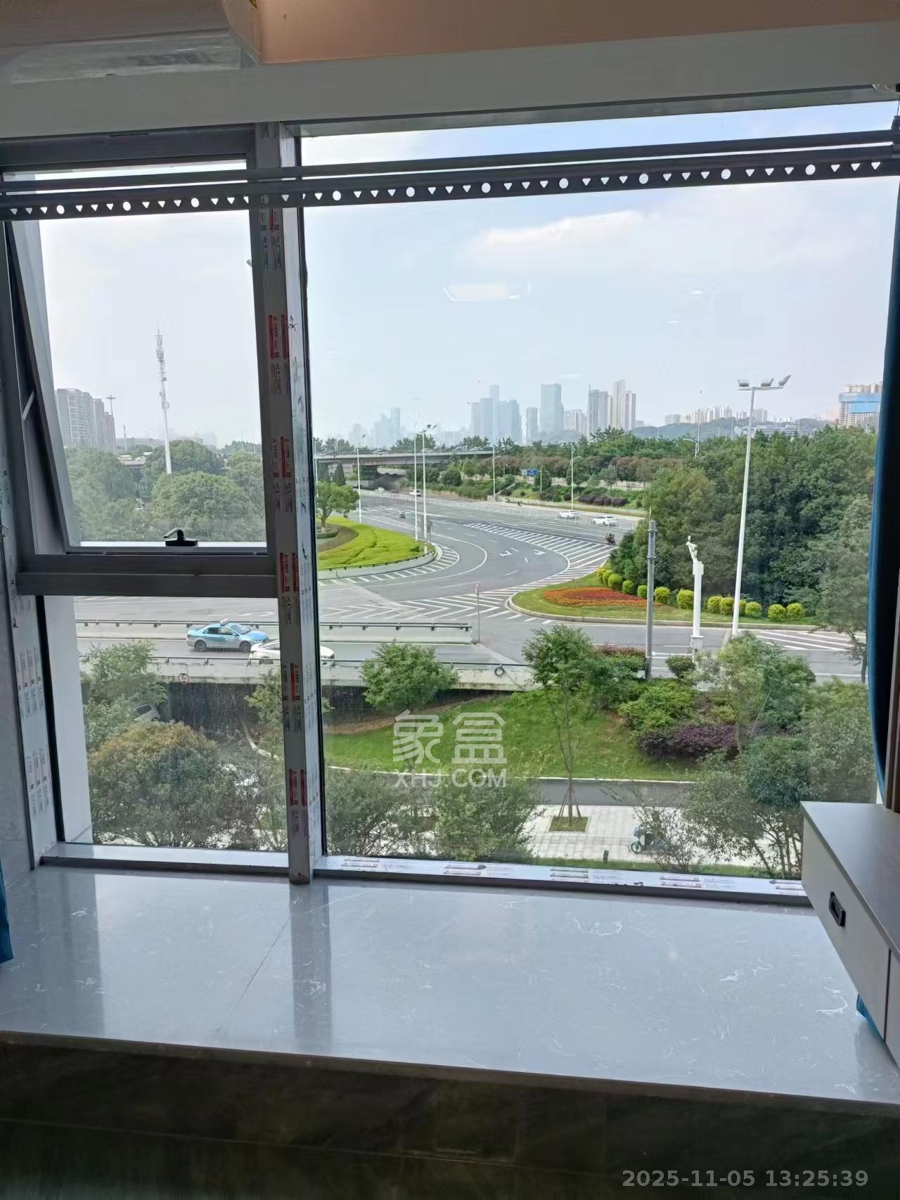 兰亭湾畔 1室1厅1卫 1800.0元/月 兰亭湾畔 1室1厅1卫 1800.0元/月室内图