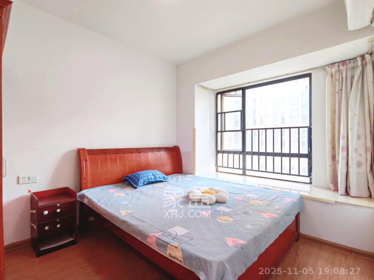 香樟兰亭（朗峰苑）  2室2厅1卫    1800.0元/月室内图