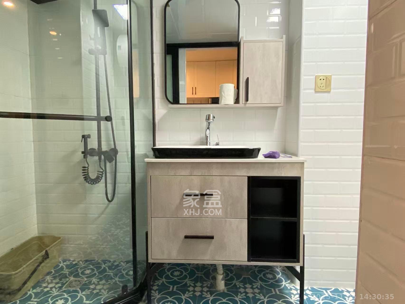 东盈商业广场（华泉城市广场）  1室1厅1卫    2200.0元/月室内图