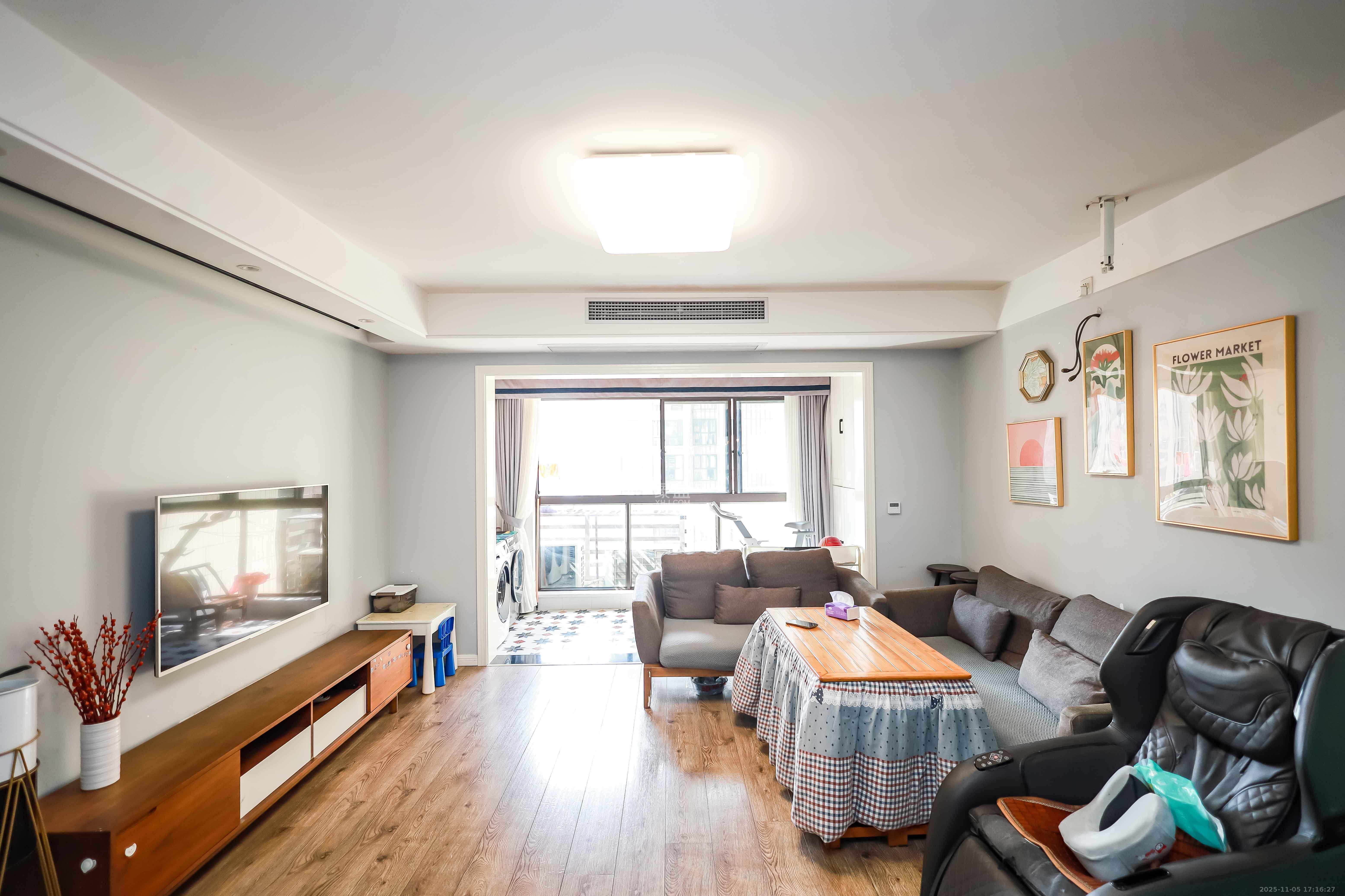 奥克斯缔壹城  3室2厅2卫    125.0万