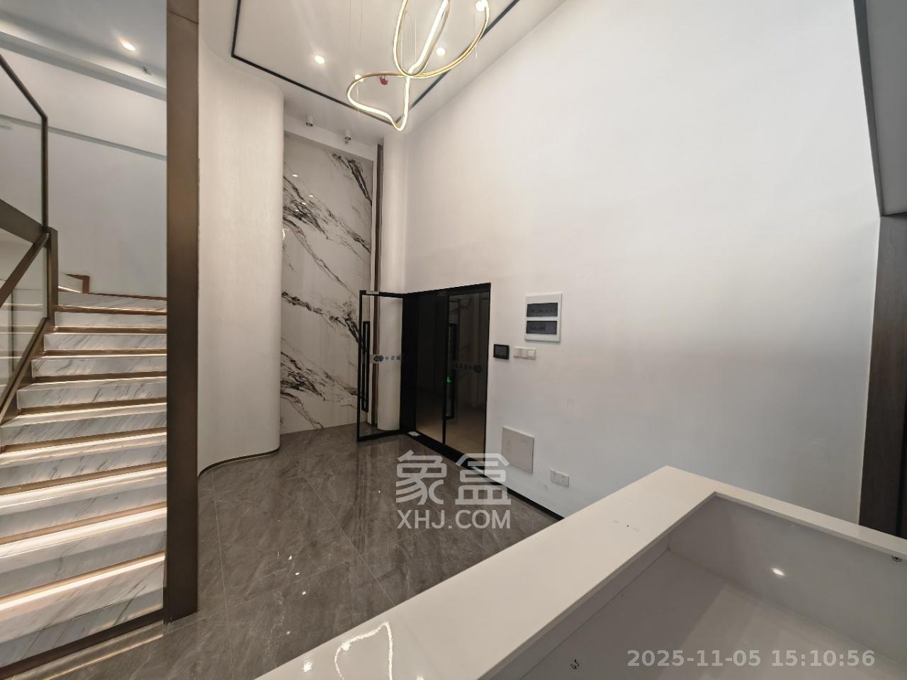 京武浪琴山三期（京武中心）  4室1厅1卫    12000.0元/月室内图