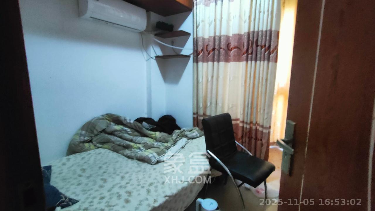 恩瑞麓山名园（龙王港小区）  3室2厅1卫    2300.0元/月室内图