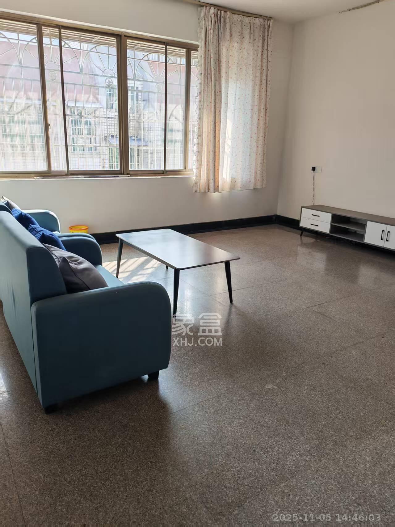 东湖新寓(南湖五金大市场) 2室2厅1卫 1700.0元/月 东湖新寓(南湖五金大市场) 2室2厅1卫 1700.0元/月室内图