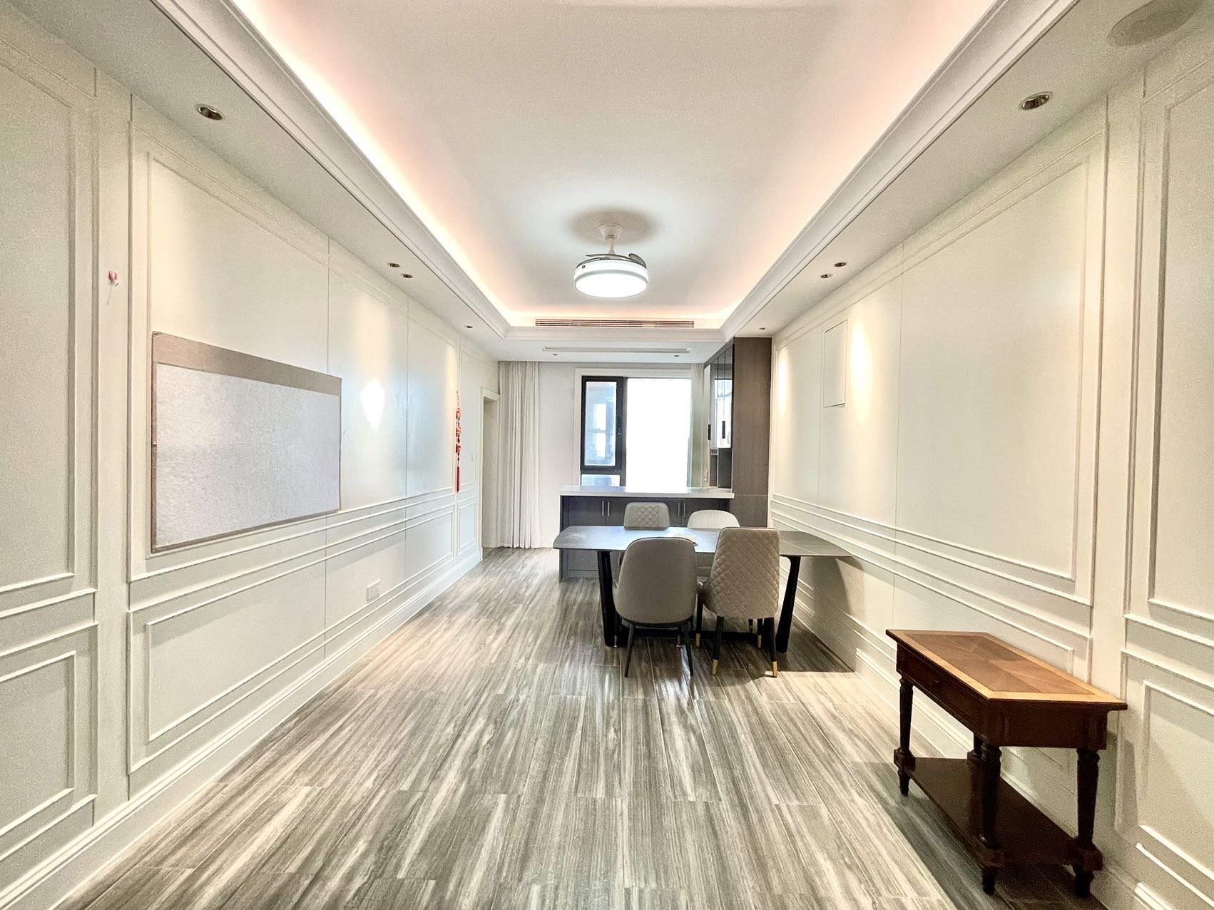 海航豪庭北苑  5室2厅4卫    9500.0元/月室内图