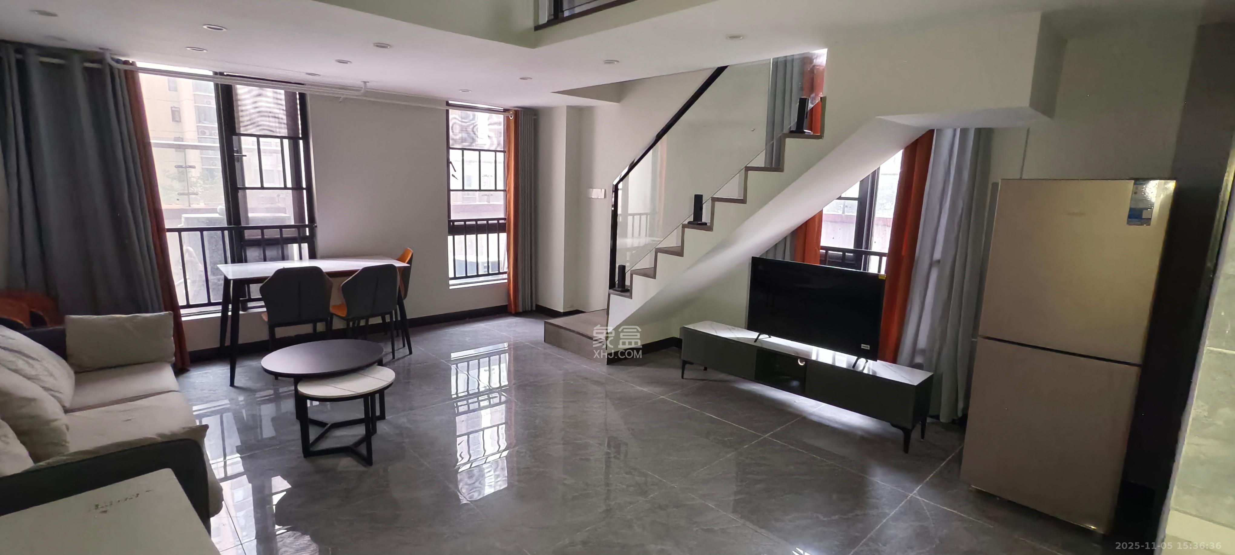 力高凤凰新天  2室2厅1卫    2500.0元/月室内图