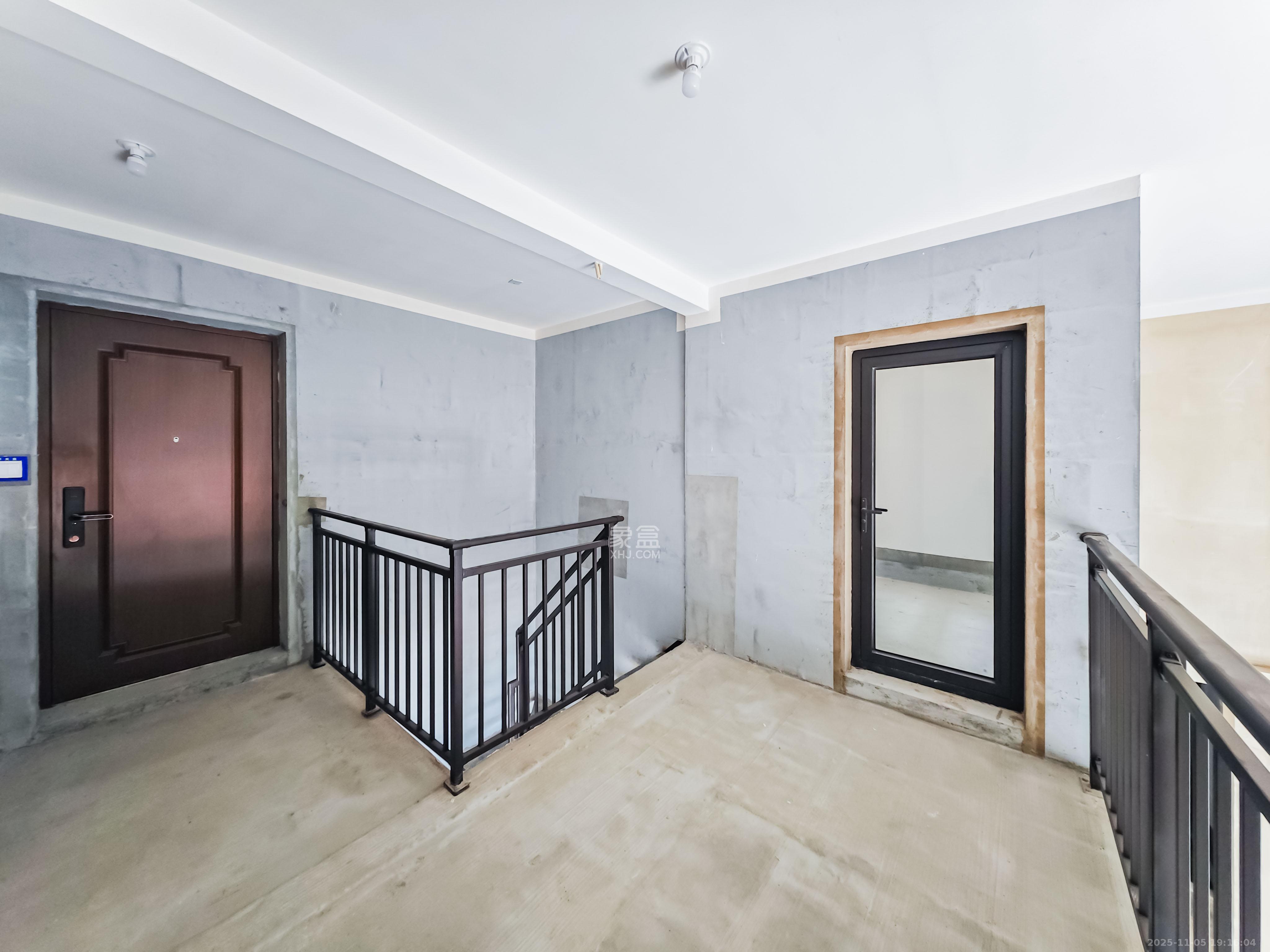 建发玖洲观澜  4室2厅2卫    146.0万其他