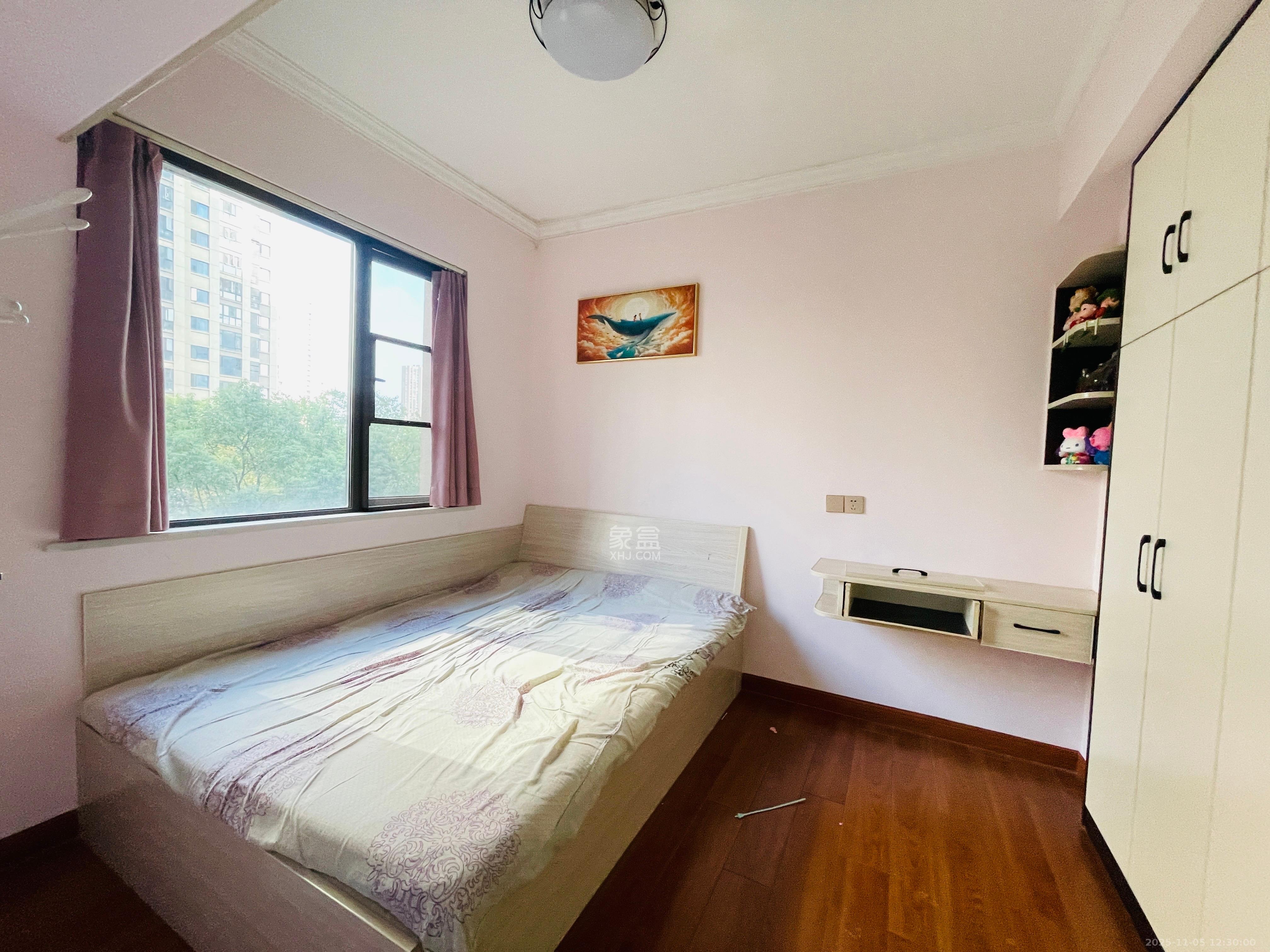 芙蓉万国城MOMA(卓越汇富苑) 3室2厅2卫 2600.0元/月 芙蓉万国城MOMA(卓越汇富苑) 3室2厅2卫 2600.0元/月室内图