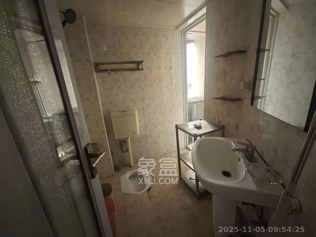 白沙晶城  1室1厅1卫    1800.0元/月室内图