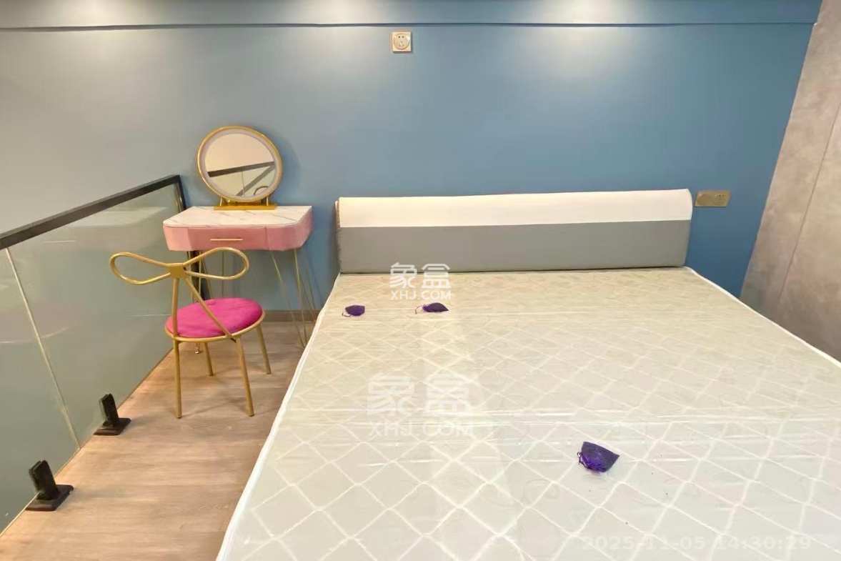 东盈商业广场(华泉城市广场) 1室1厅1卫 2200.0元/月 东盈商业广场(华泉城市广场) 1室1厅1卫 2200.0元/月室内图