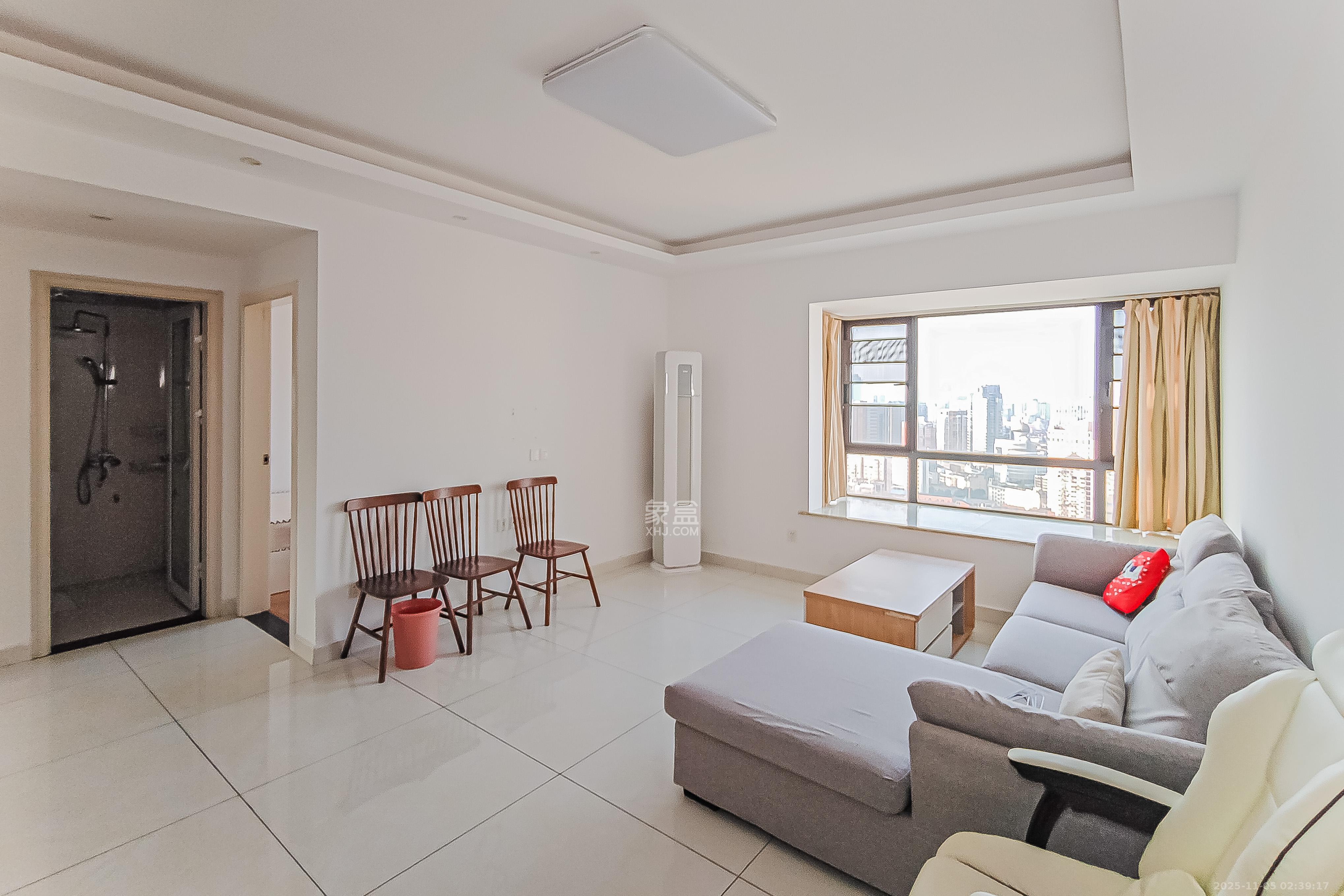 钱隆首府(福晟御园)  3室2厅2卫    125.0万