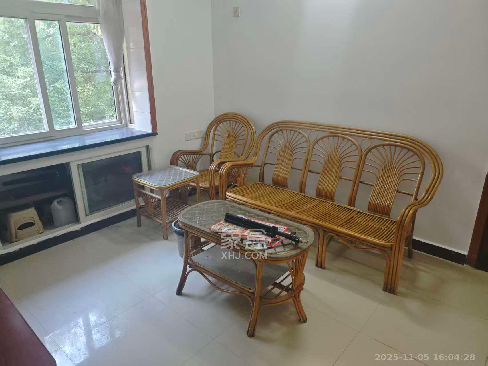 水泵厂宿舍 3室1厅1卫 1600.0元/月 水泵厂宿舍 3室1厅1卫 1600.0元/月室内图