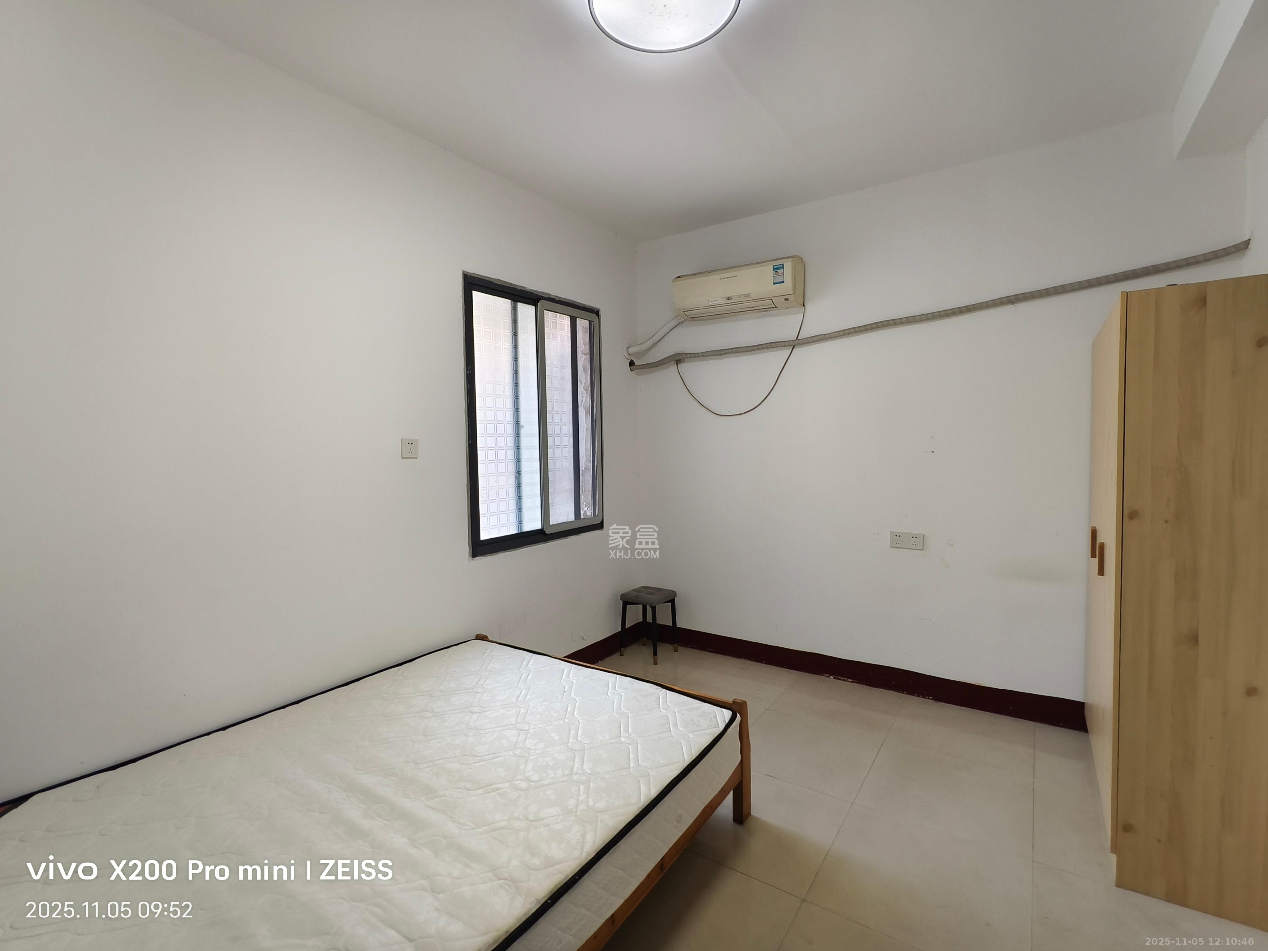 湘雅医院职工宿舍南院  3室1厅1卫    2500.0元/月室内图