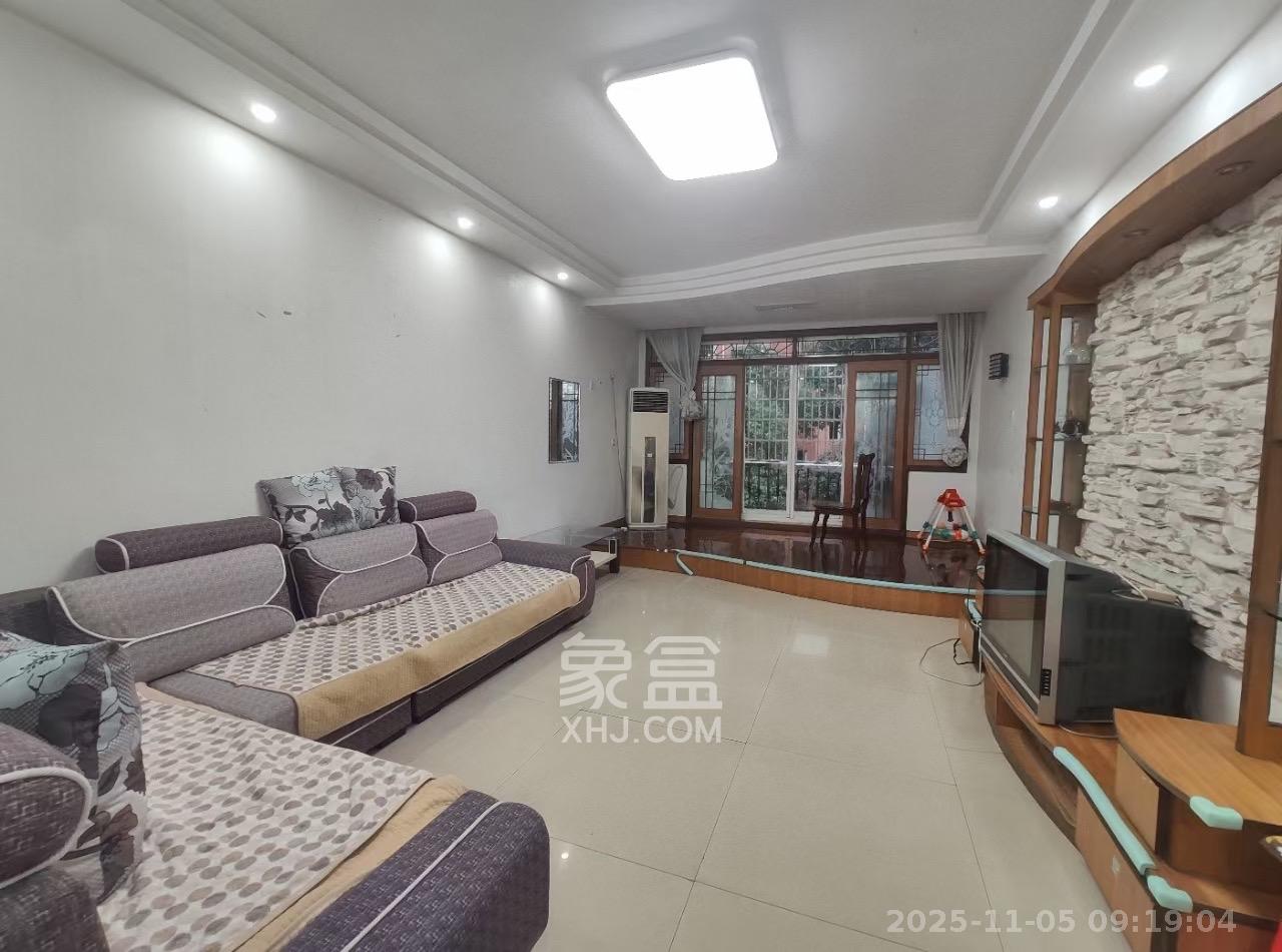 金色比华利 3室2厅2卫 1600.0元/月 金色比华利 3室2厅2卫 1600.0元/月室内图