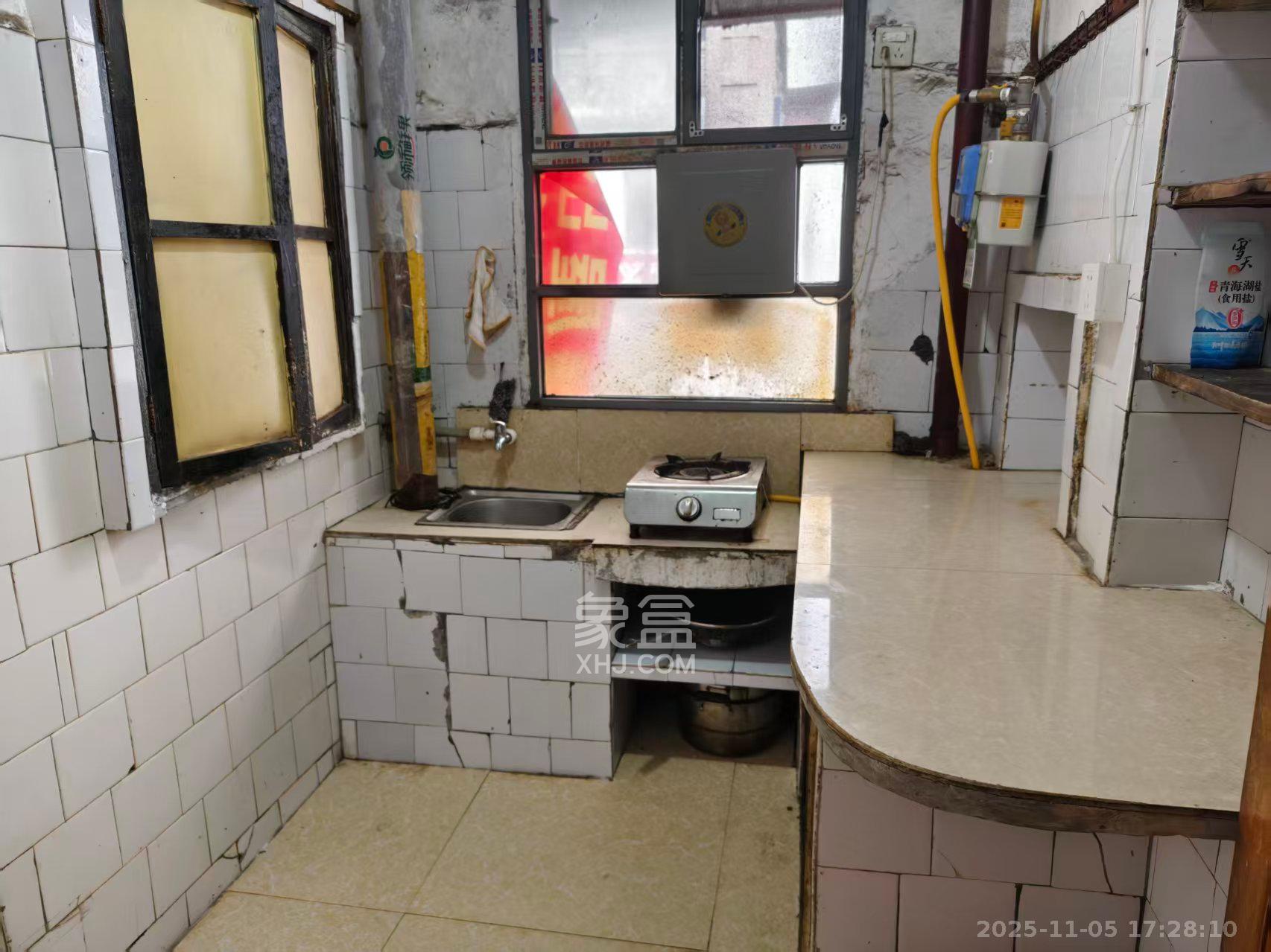 砂子塘长沙电机厂宿舍  2室1厅1卫    1300.0元/月室内图