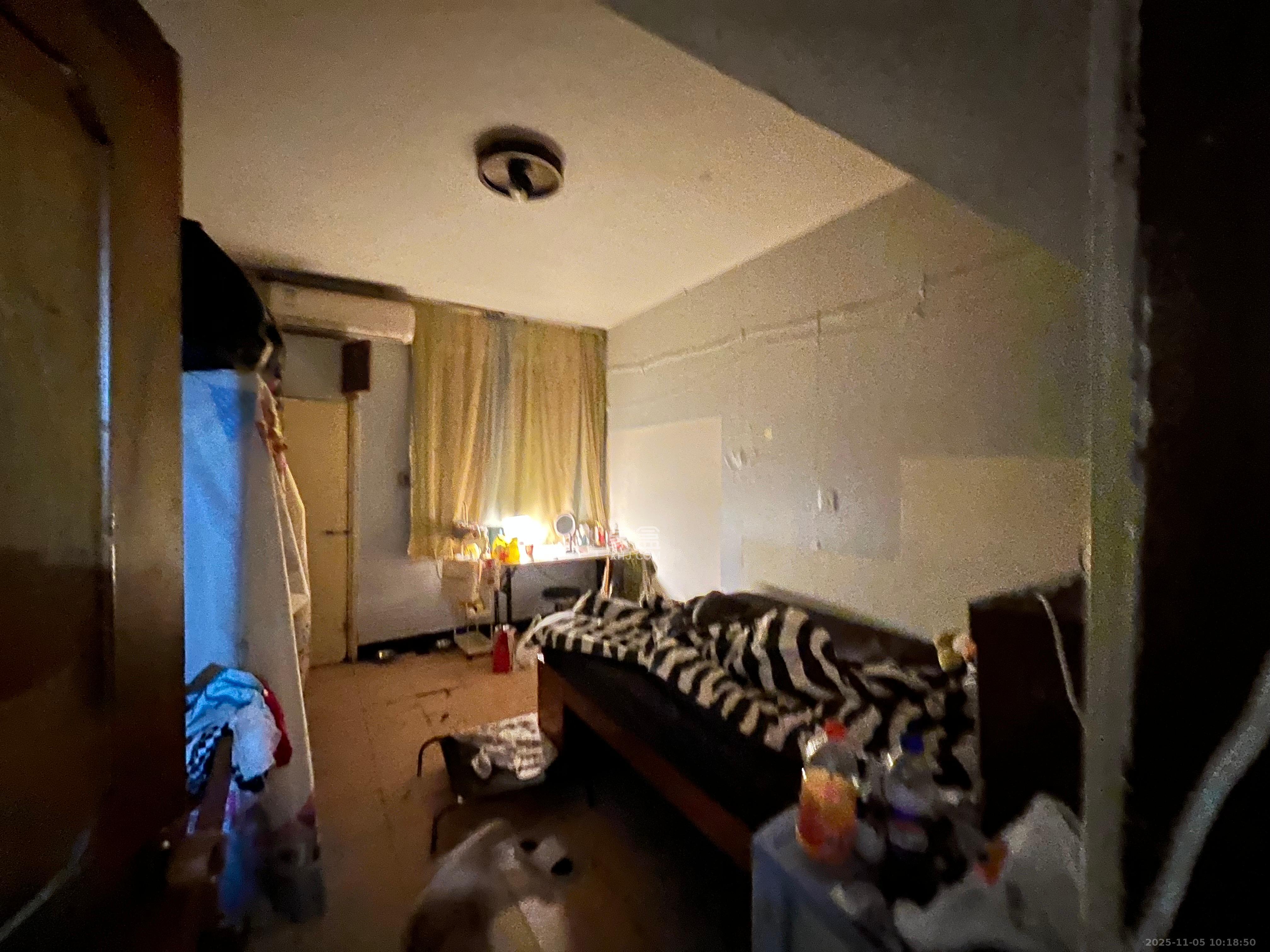 燕兴宿舍  1室1厅1卫    1100.0元/月室内图