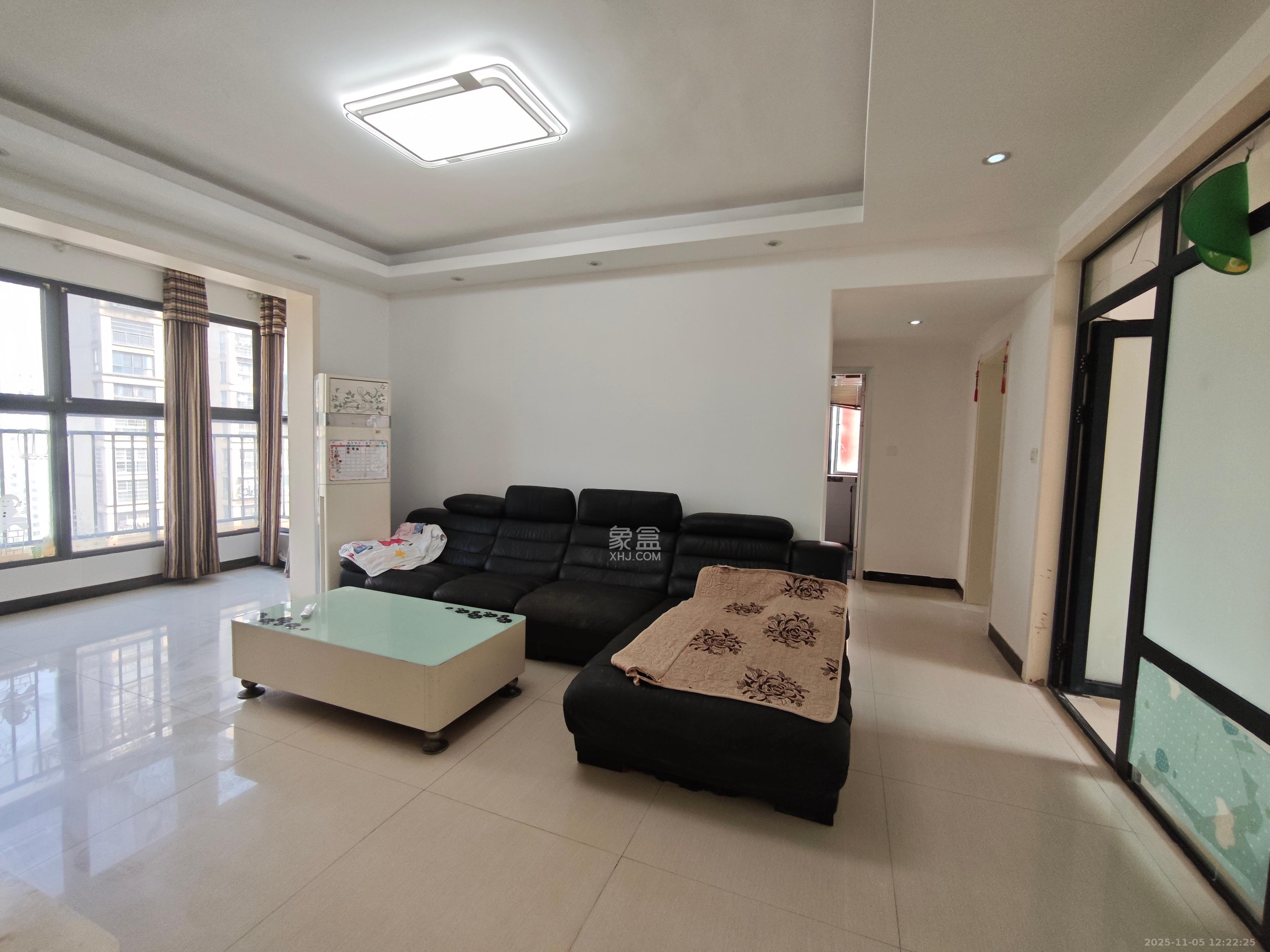 中建麓山和苑  3室2厅1卫    1700.0元/月