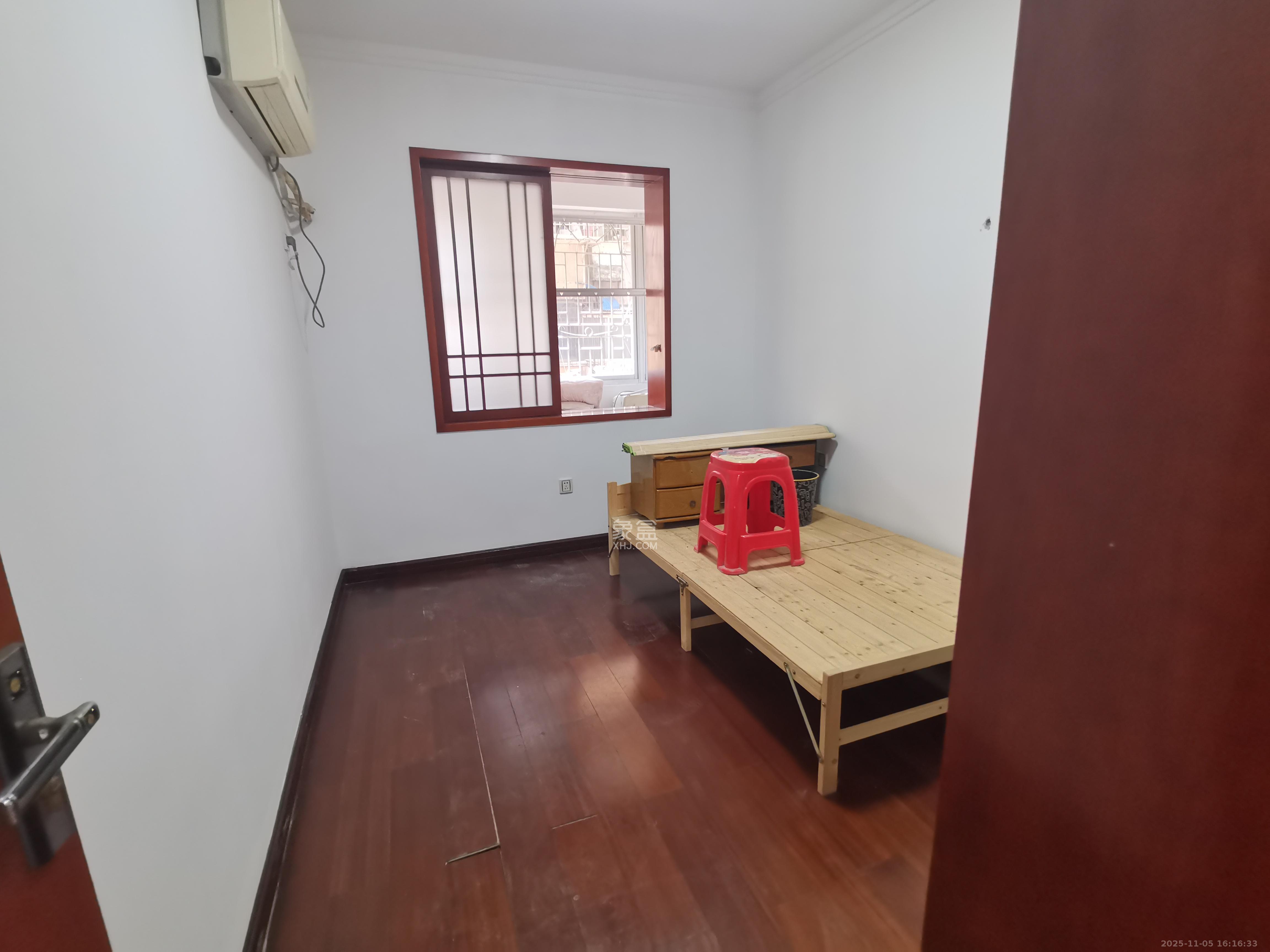 杨家山武警宿舍  2室1厅1卫    1700.0元/月室内图