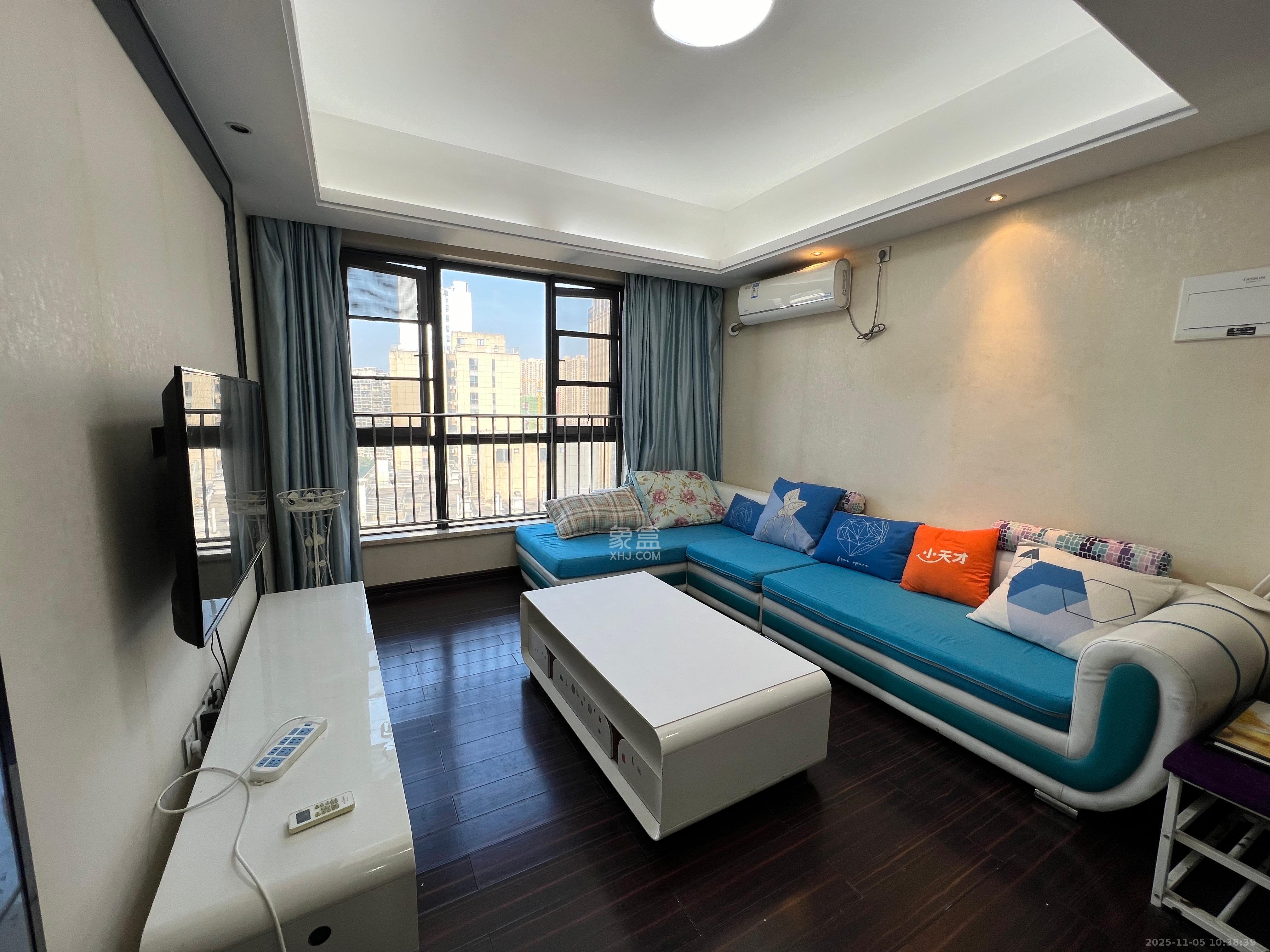 德思勤城市广场(宝格丽公寓) 2室1厅1卫 3200.0元/月 德思勤城市广场(宝格丽公寓) 2室1厅1卫 3200.0元/月室内图