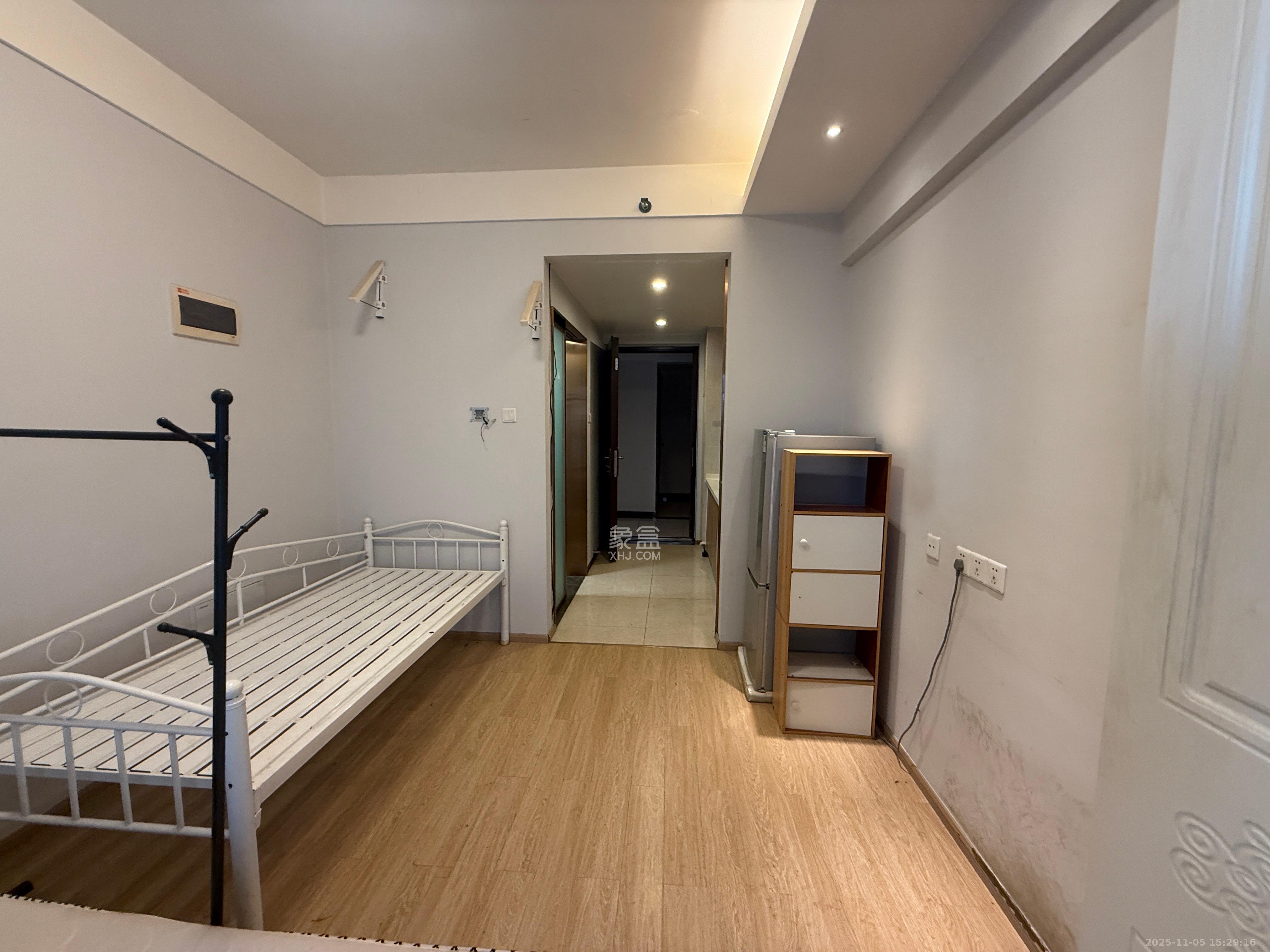 佳兆业云顶都汇  1室0厅0卫    1500.0元/月室内图