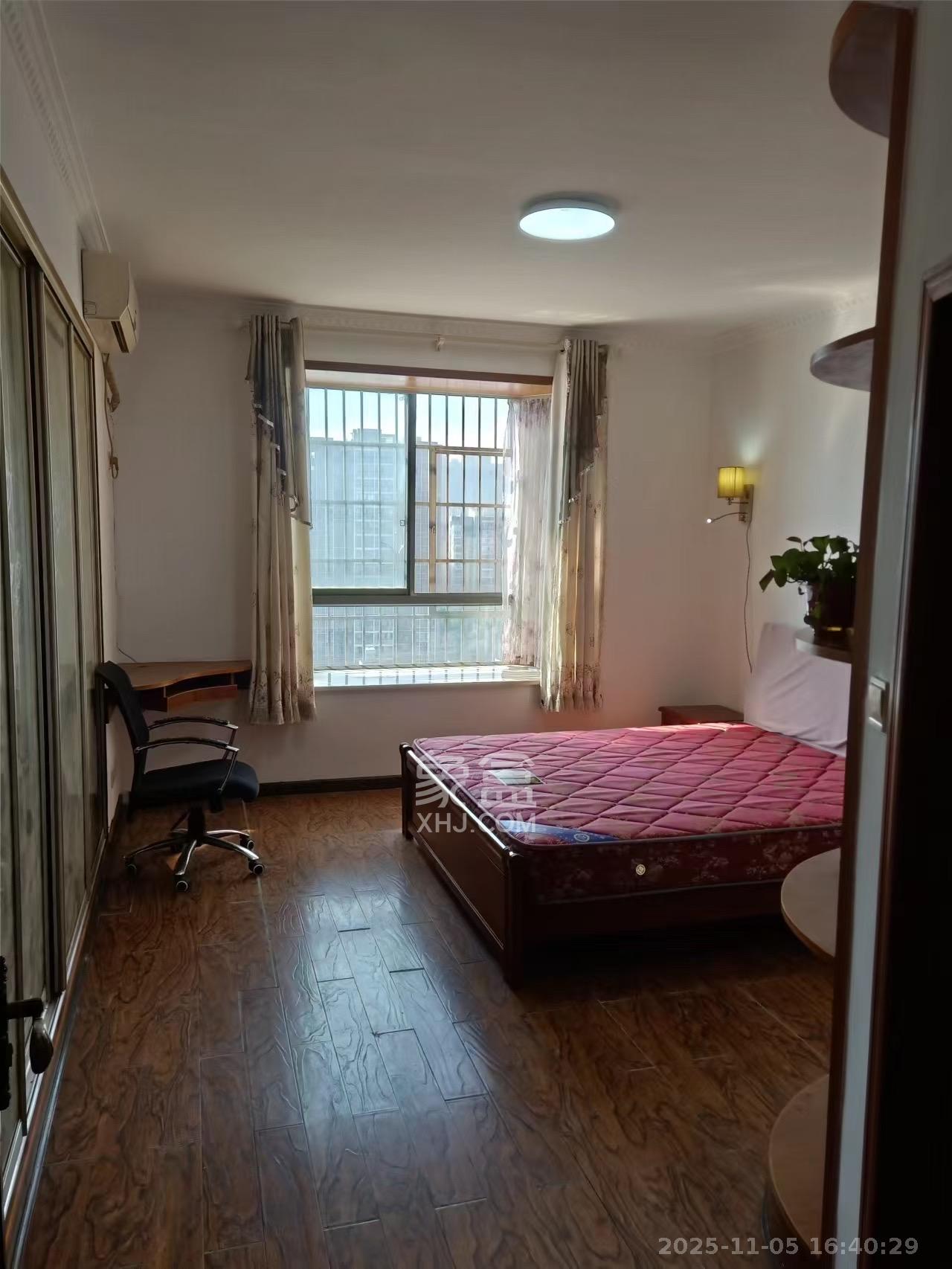 恒盛世家 4室2厅2卫 3200.0元/月 恒盛世家 4室2厅2卫 3200.0元/月室内图