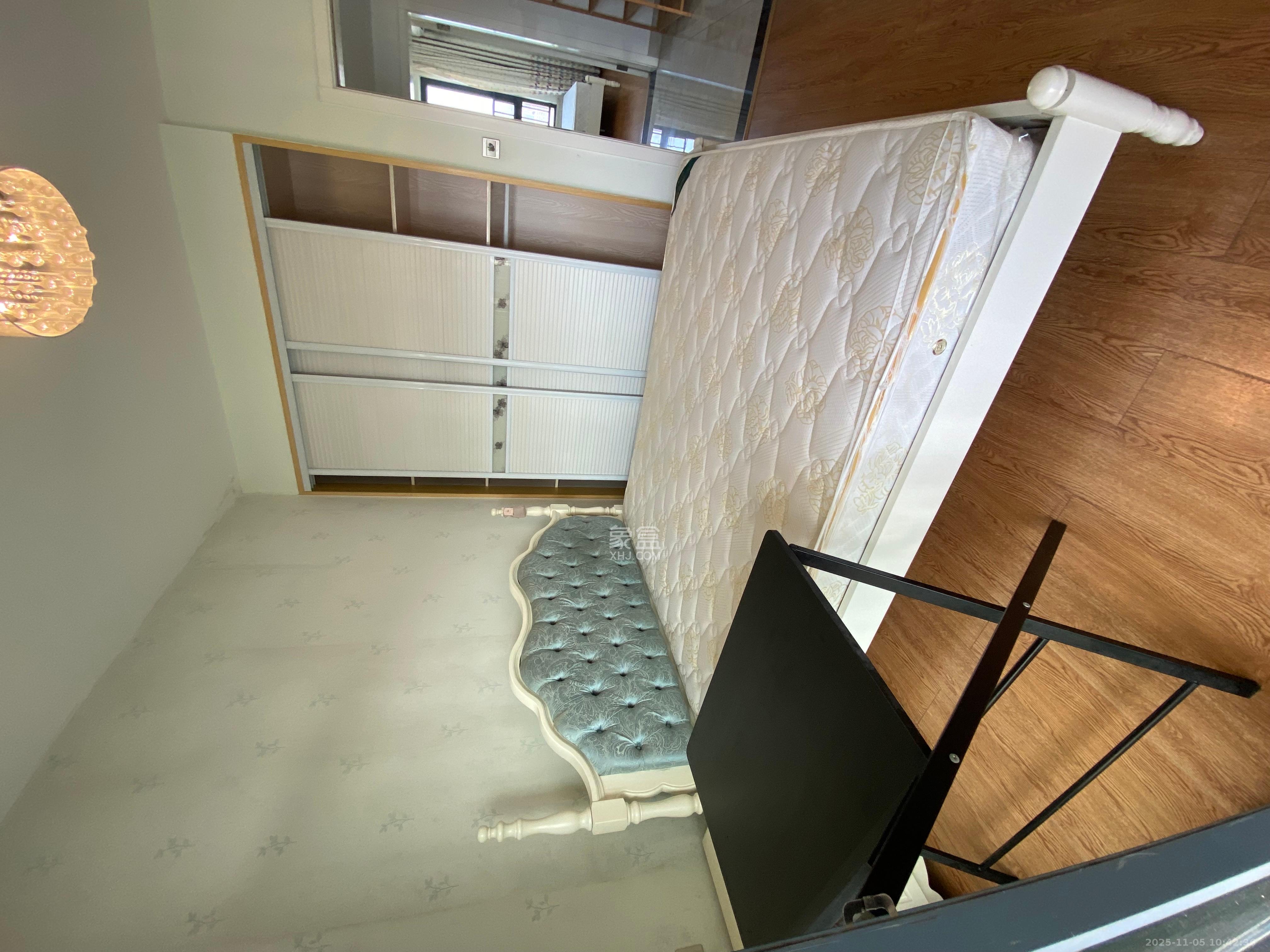 荣盛花语馨苑  3室2厅1卫    2400.0元/月室内图