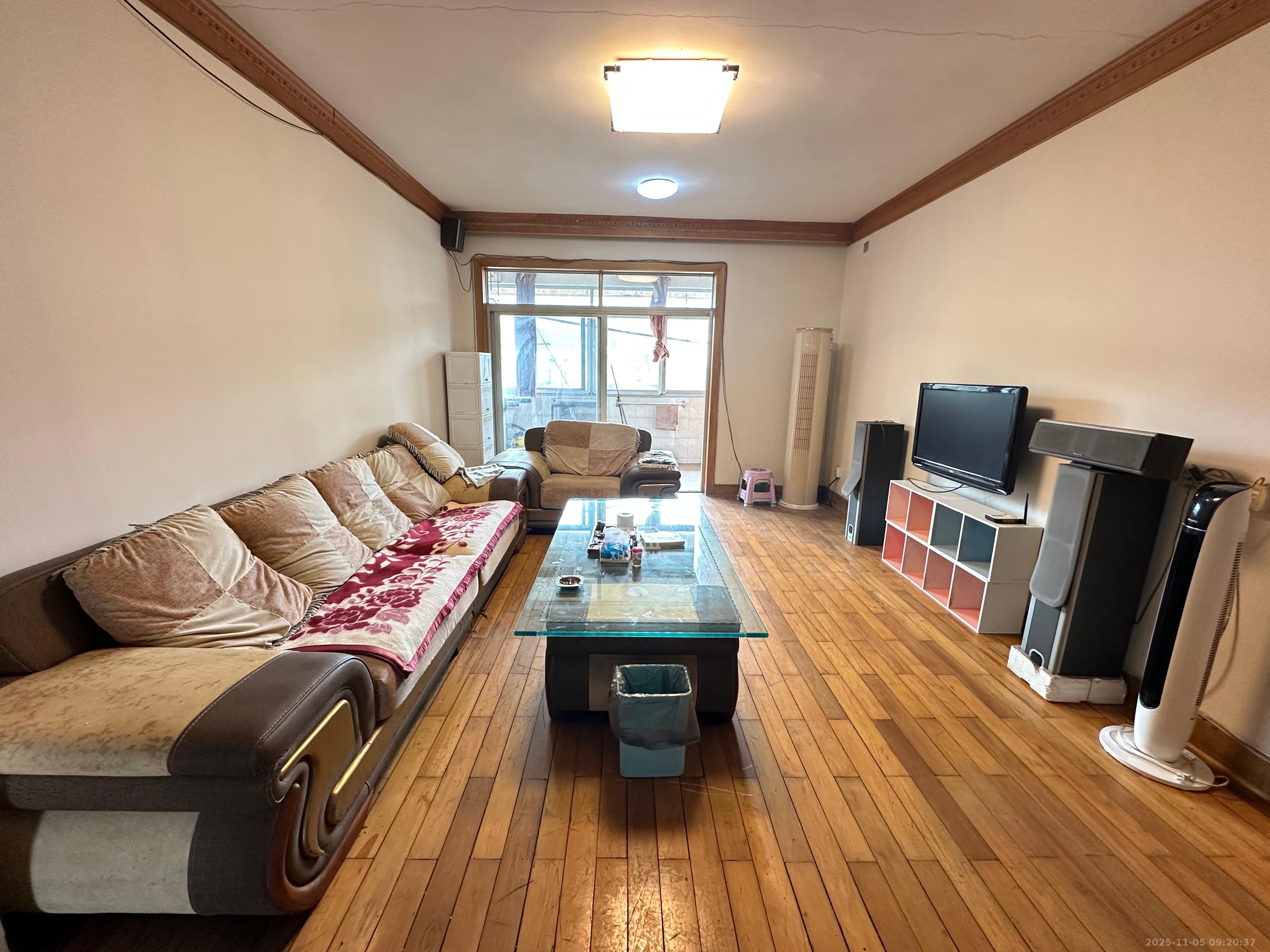 长沙理工大学东院西院  3室2厅2卫    2000.0元/月