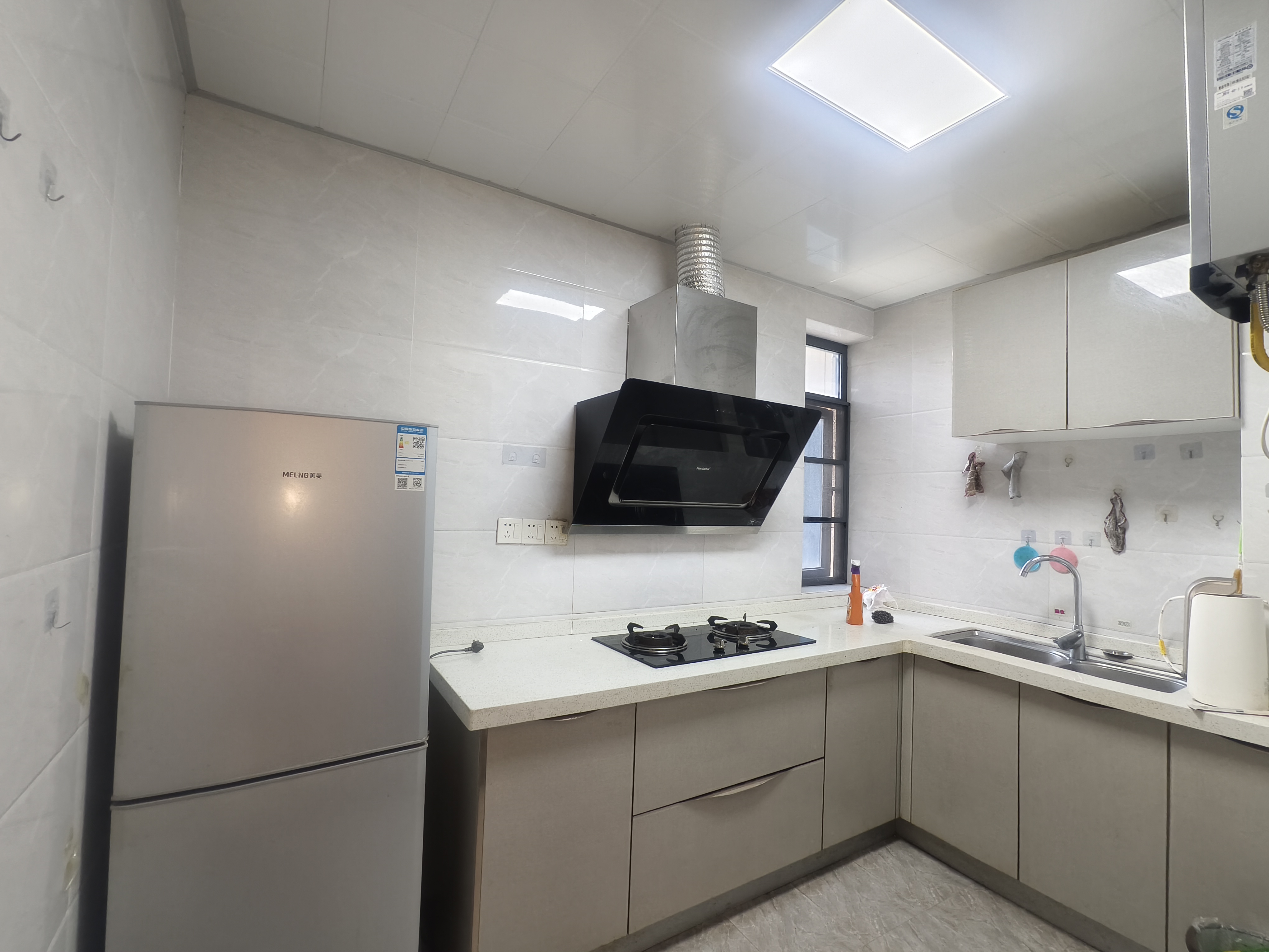 中天鹭鸶湾龙庭二期 2室2厅2卫 1800.0元/月 中天鹭鸶湾龙庭二期 2室2厅2卫 1800.0元/月室内图