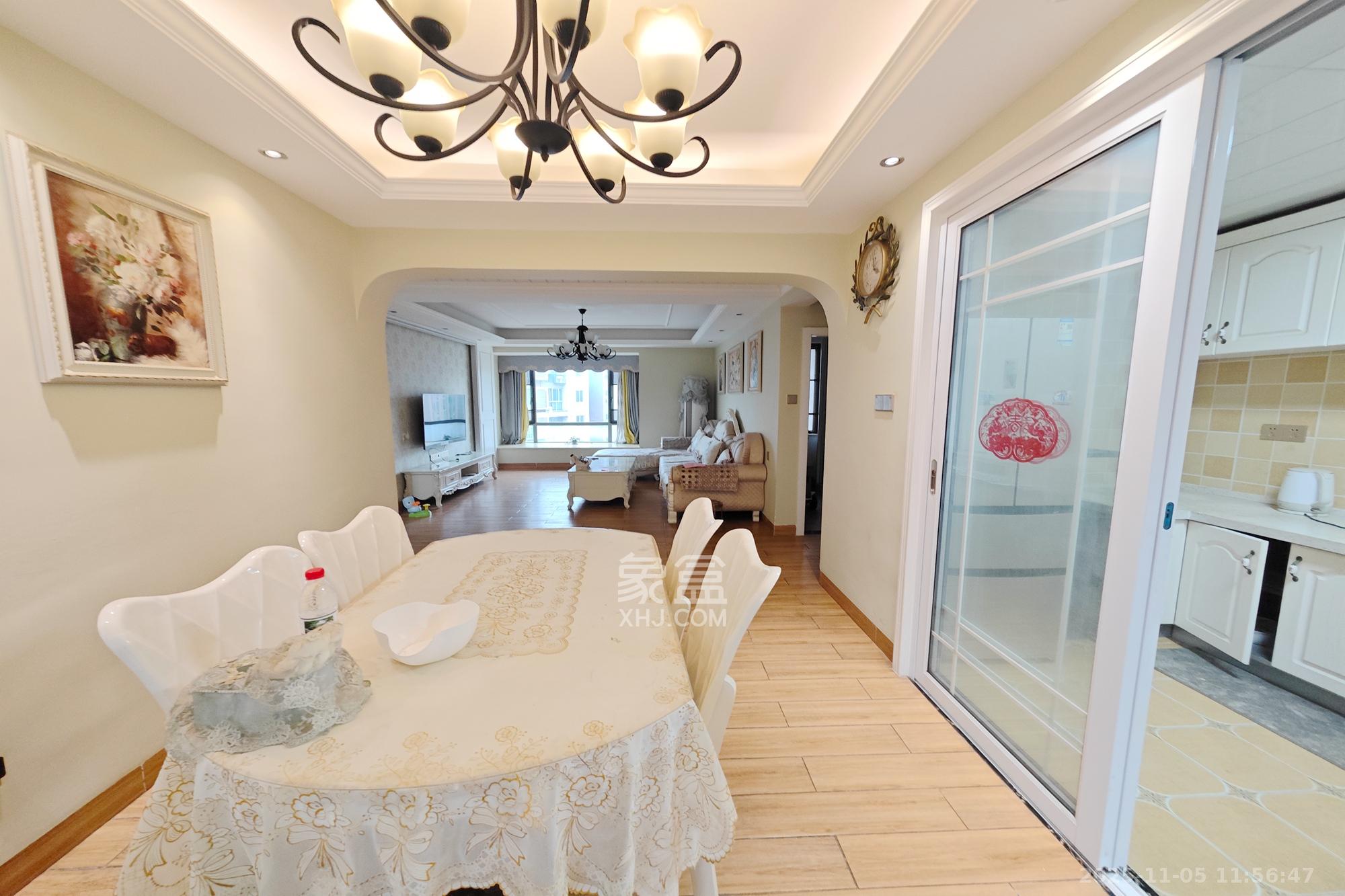 新城新世界一二三期 3室2厅1卫 147.0万 新城新世界一二三期 3室2厅1卫 147.0万客厅