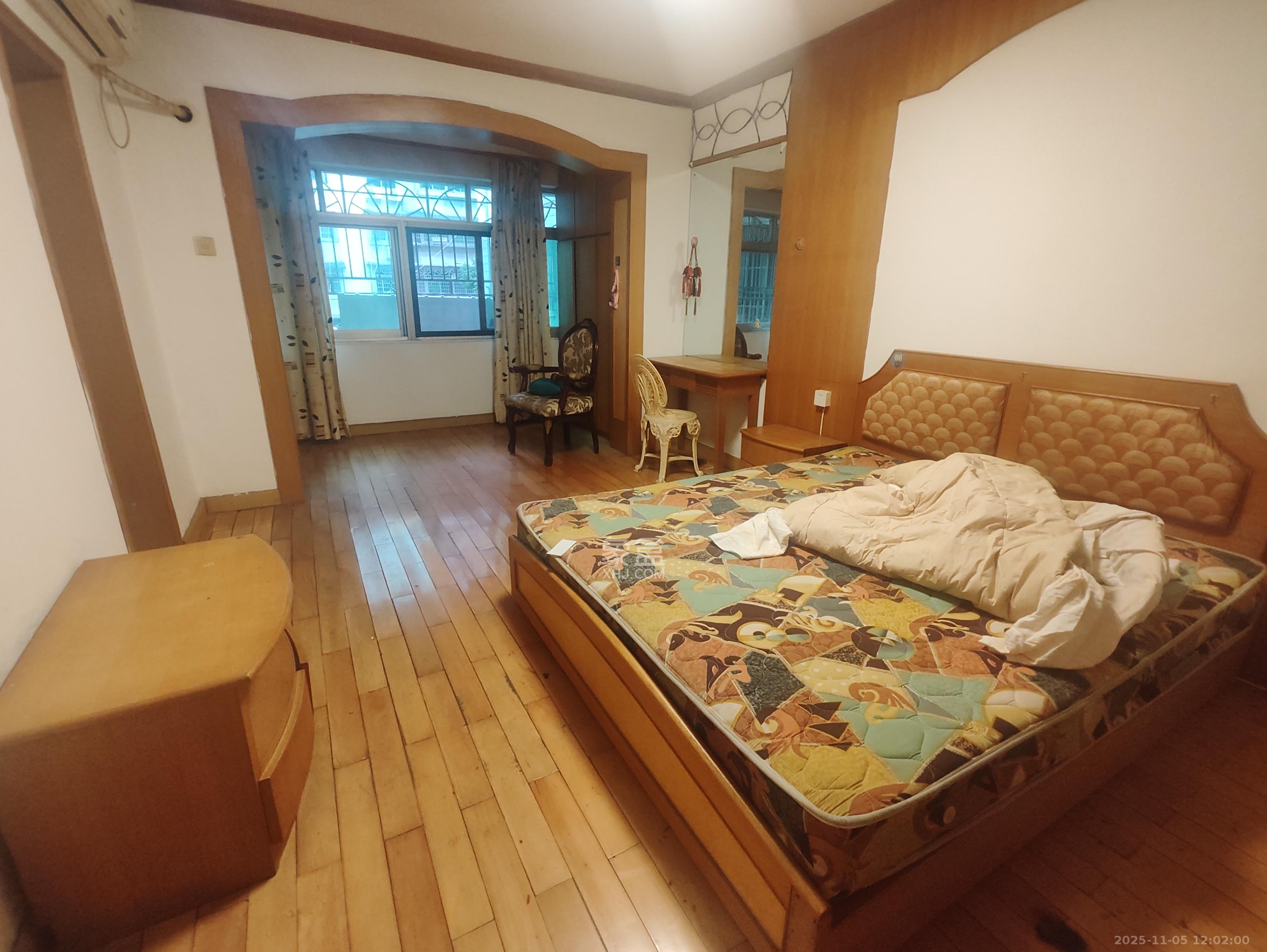 金昌花园  3室2厅1卫    1800.0元/月室内图