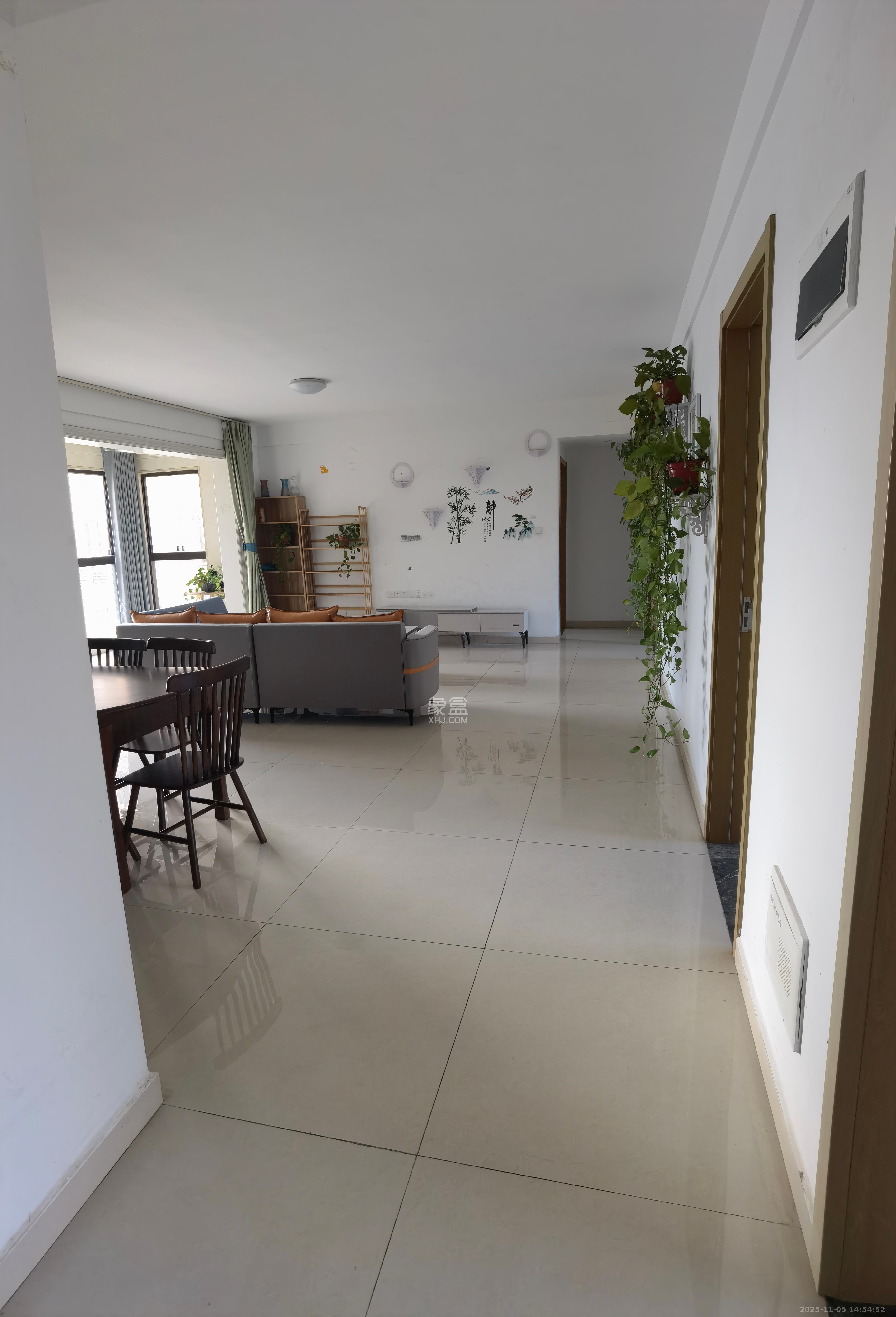 合能枫丹丽舍（柏悦名苑)  3室2厅2卫    2700.0元/月