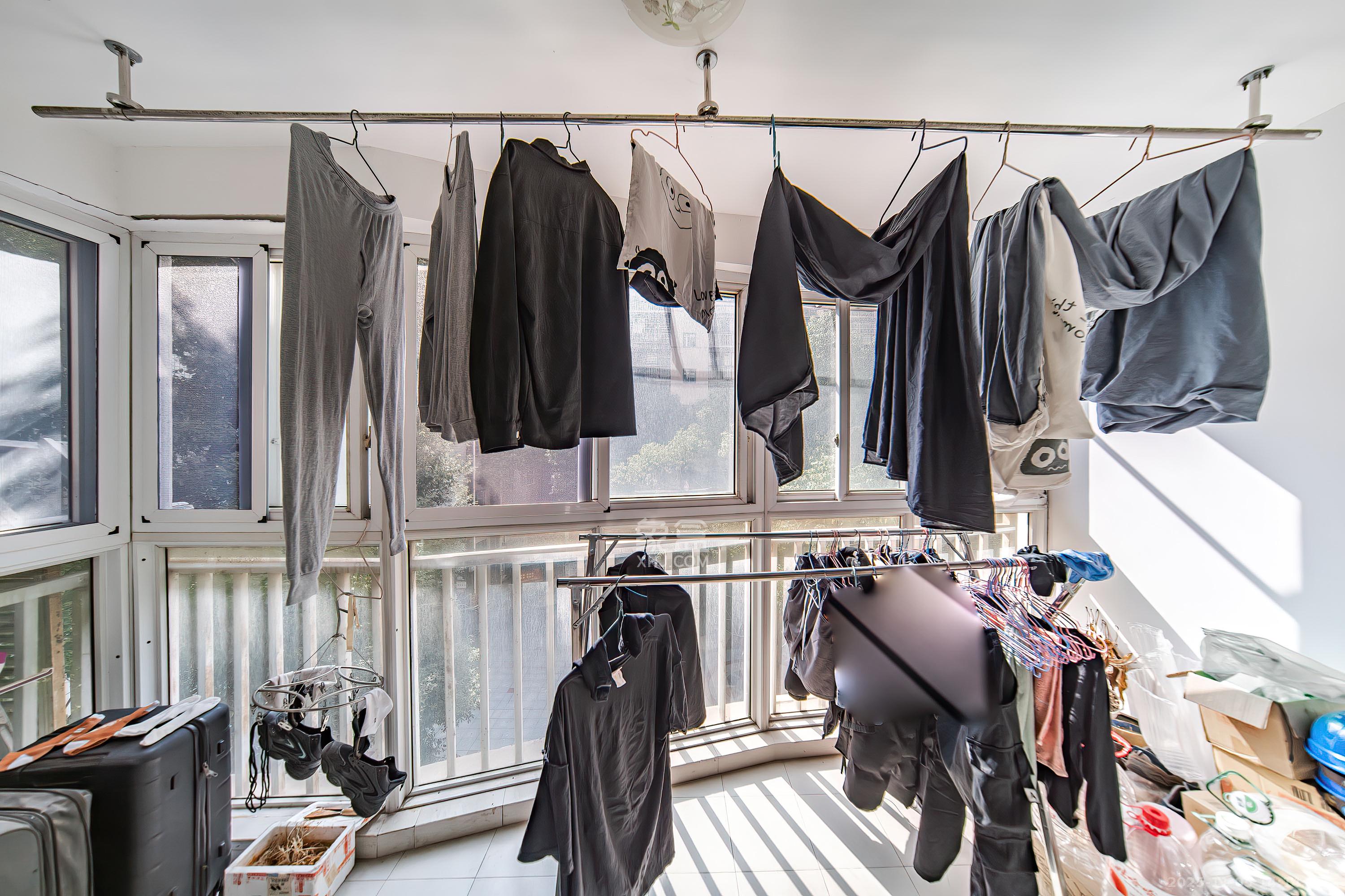 佳阳悦景馨都 2室1厅1卫 65.0万 佳阳悦景馨都 2室1厅1卫 65.0万阳台