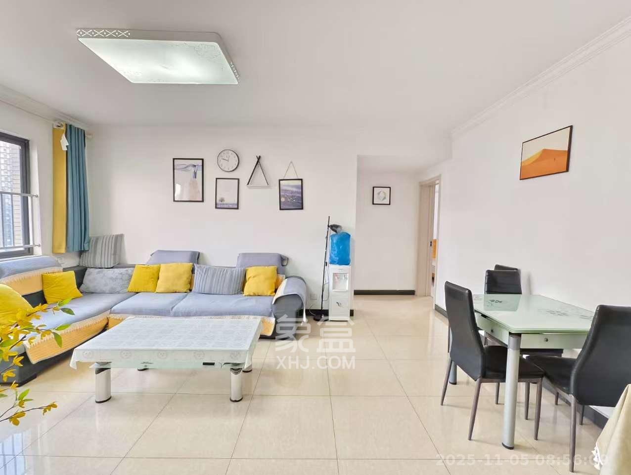 麓江春  2室2厅1卫    2700.0元/月室内图