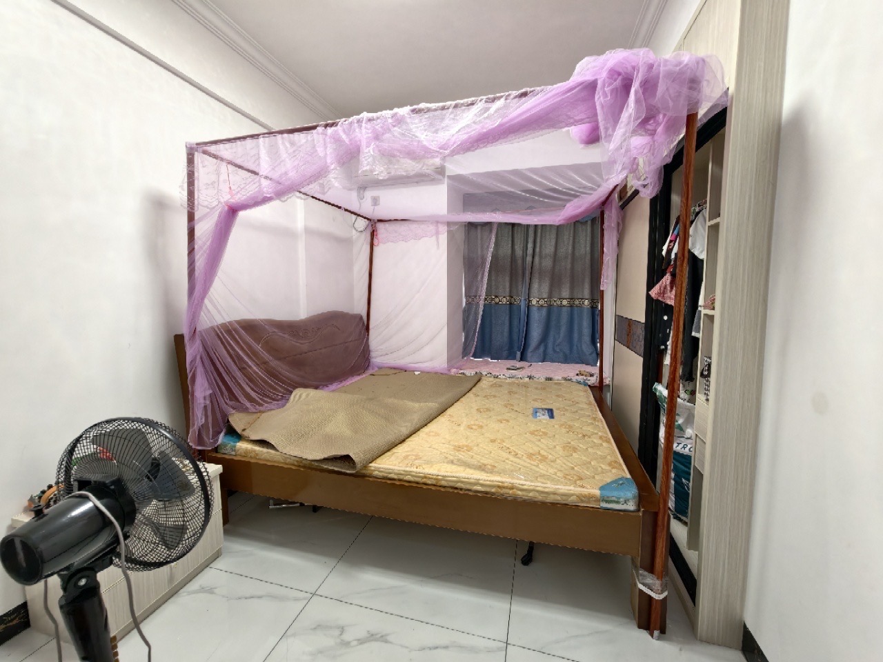 美丽华居  3室2厅1卫    129.8万客厅