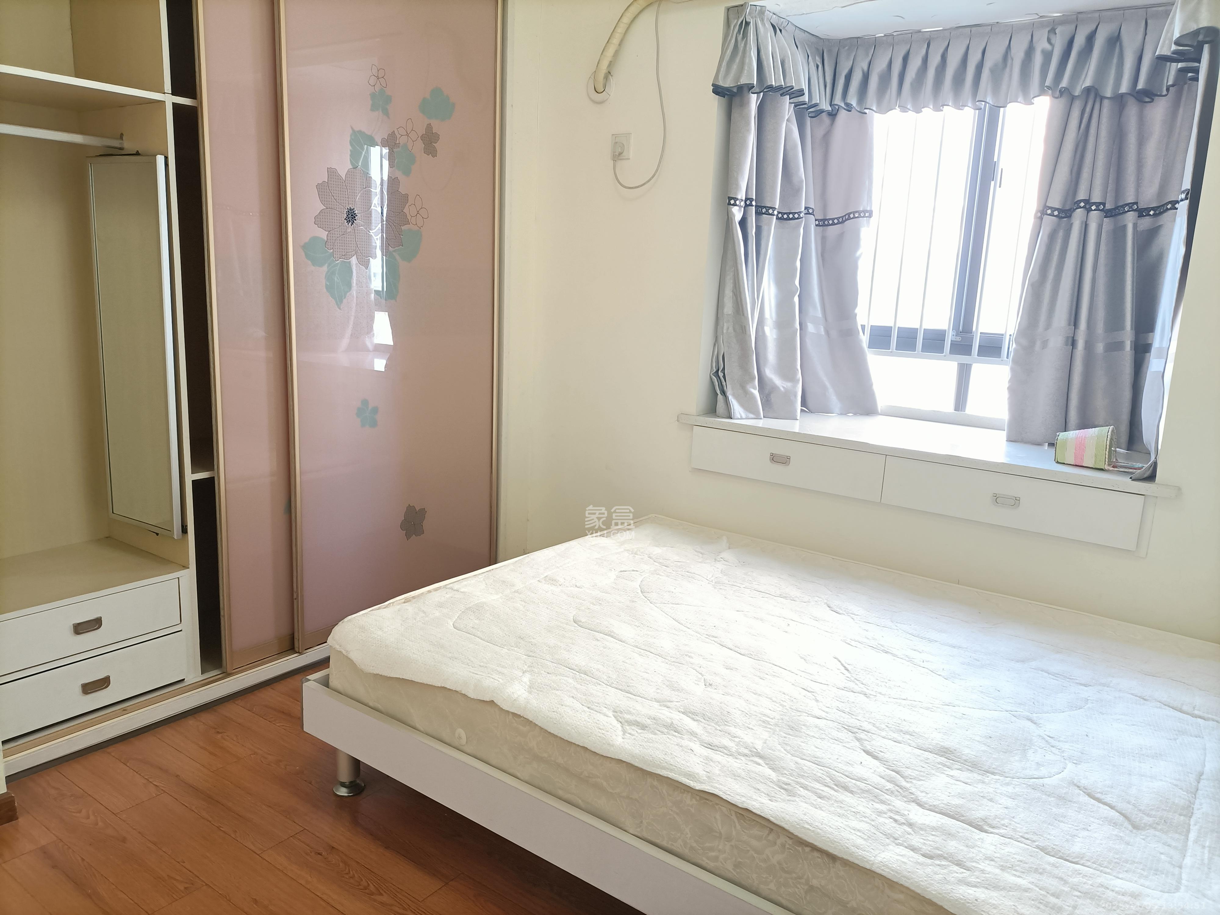 天骄福邸  2室1厅1卫    2600.0元/月室内图