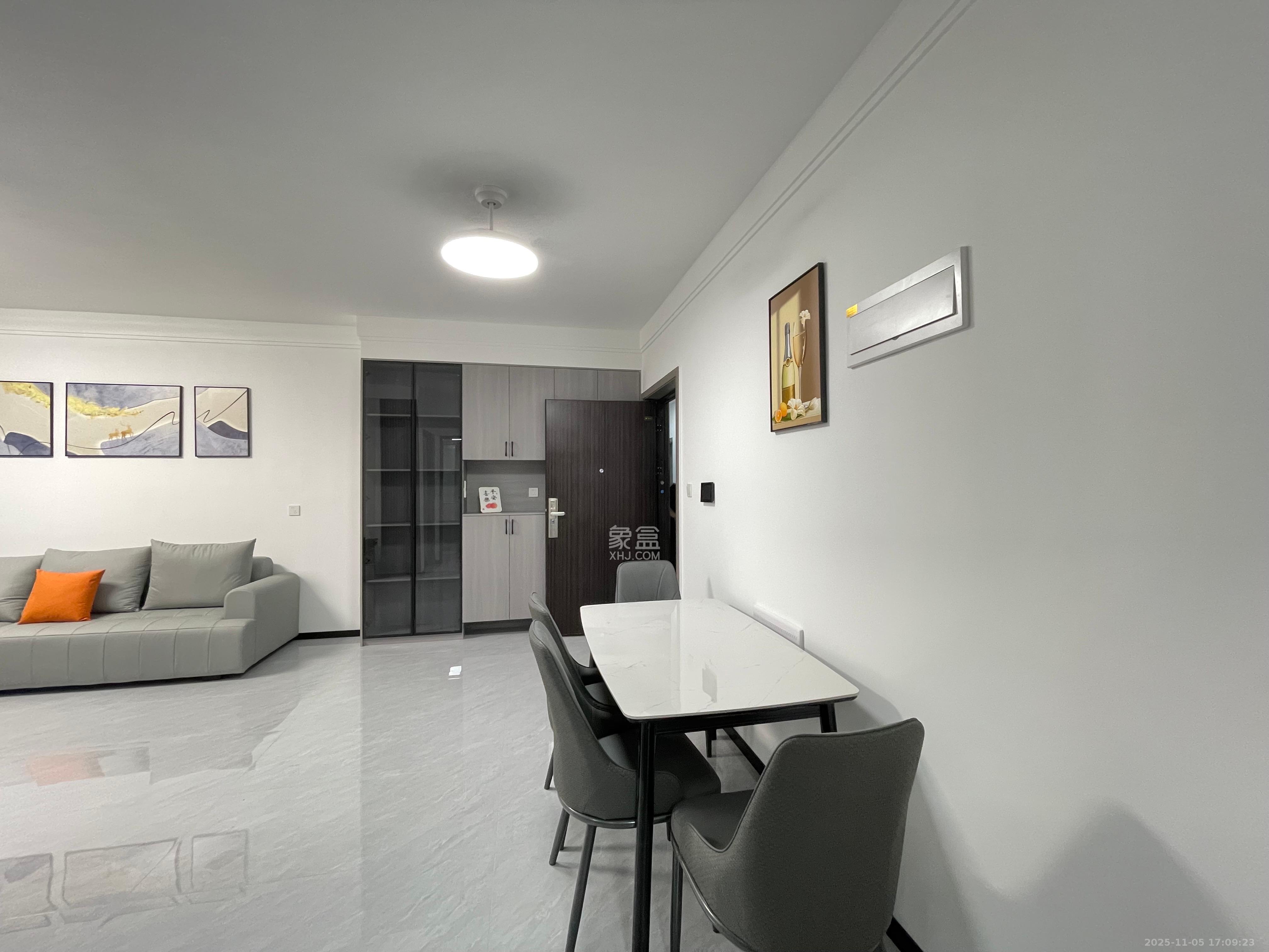 望远嘉苑  2室2厅1卫    2500.0元/月室内图