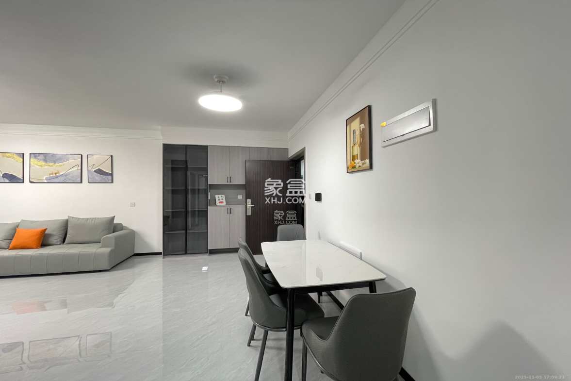 望远嘉苑 2室2厅1卫 2500.0元/月 望远嘉苑 2室2厅1卫 2500.0元/月室内图