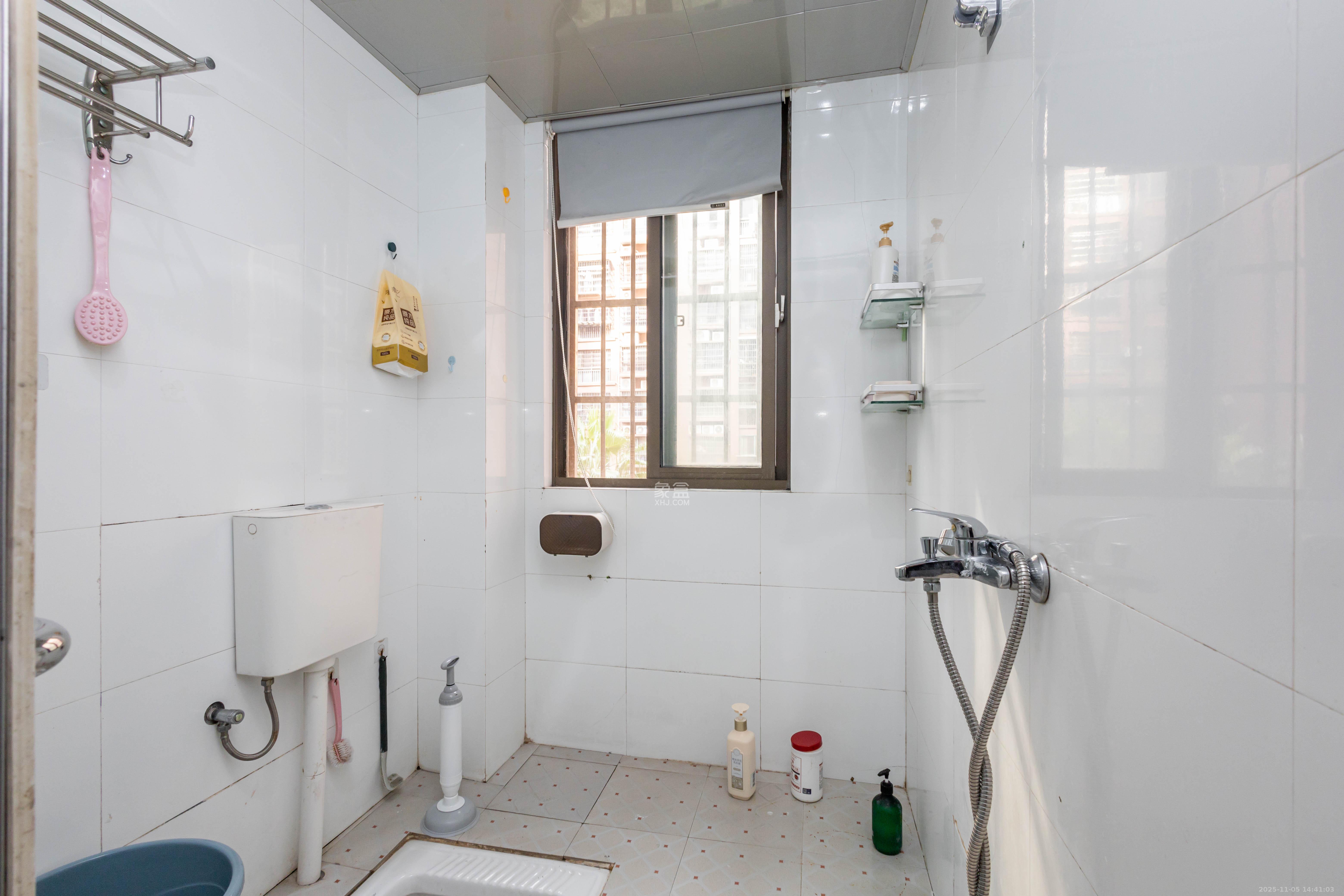 方略潇邦  3室2厅2卫    56.8万卫生间