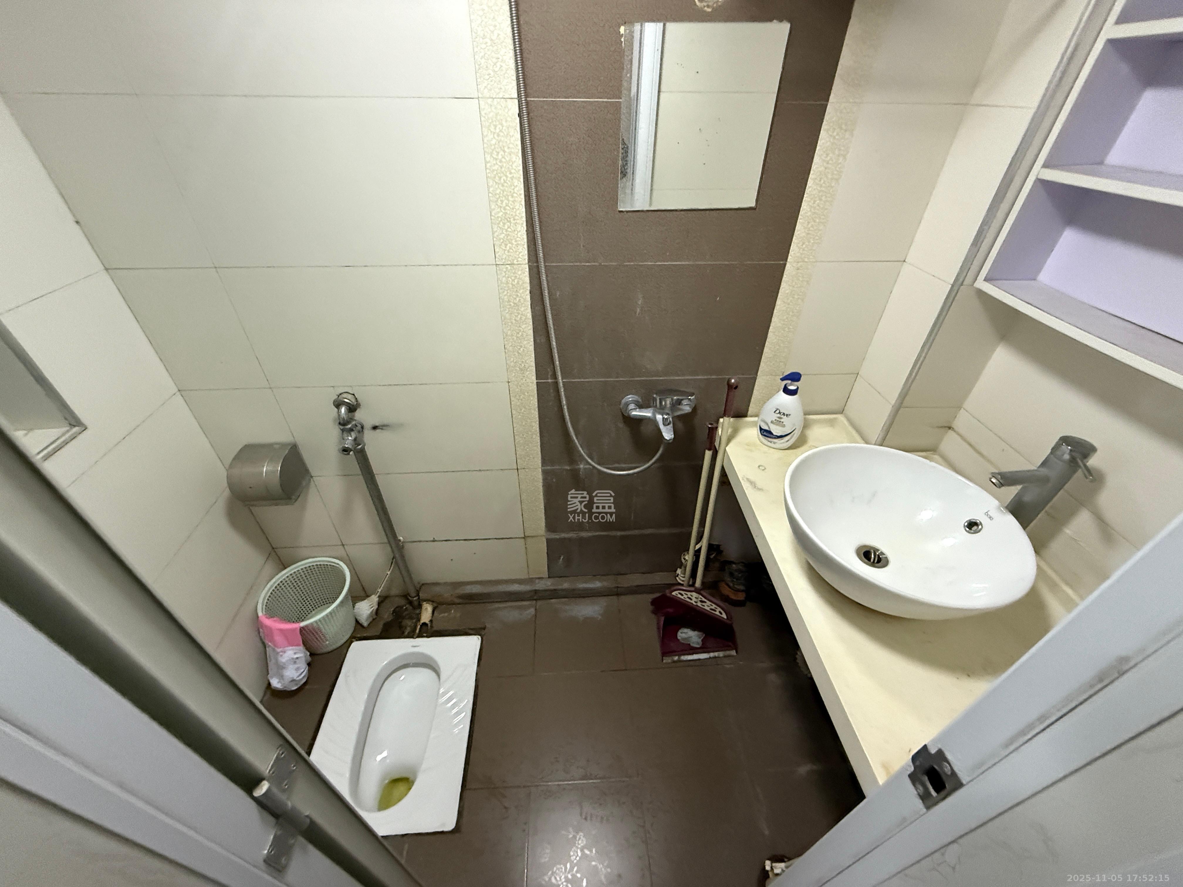 白沙晶城  1室0厅1卫    1500.0元/月室内图