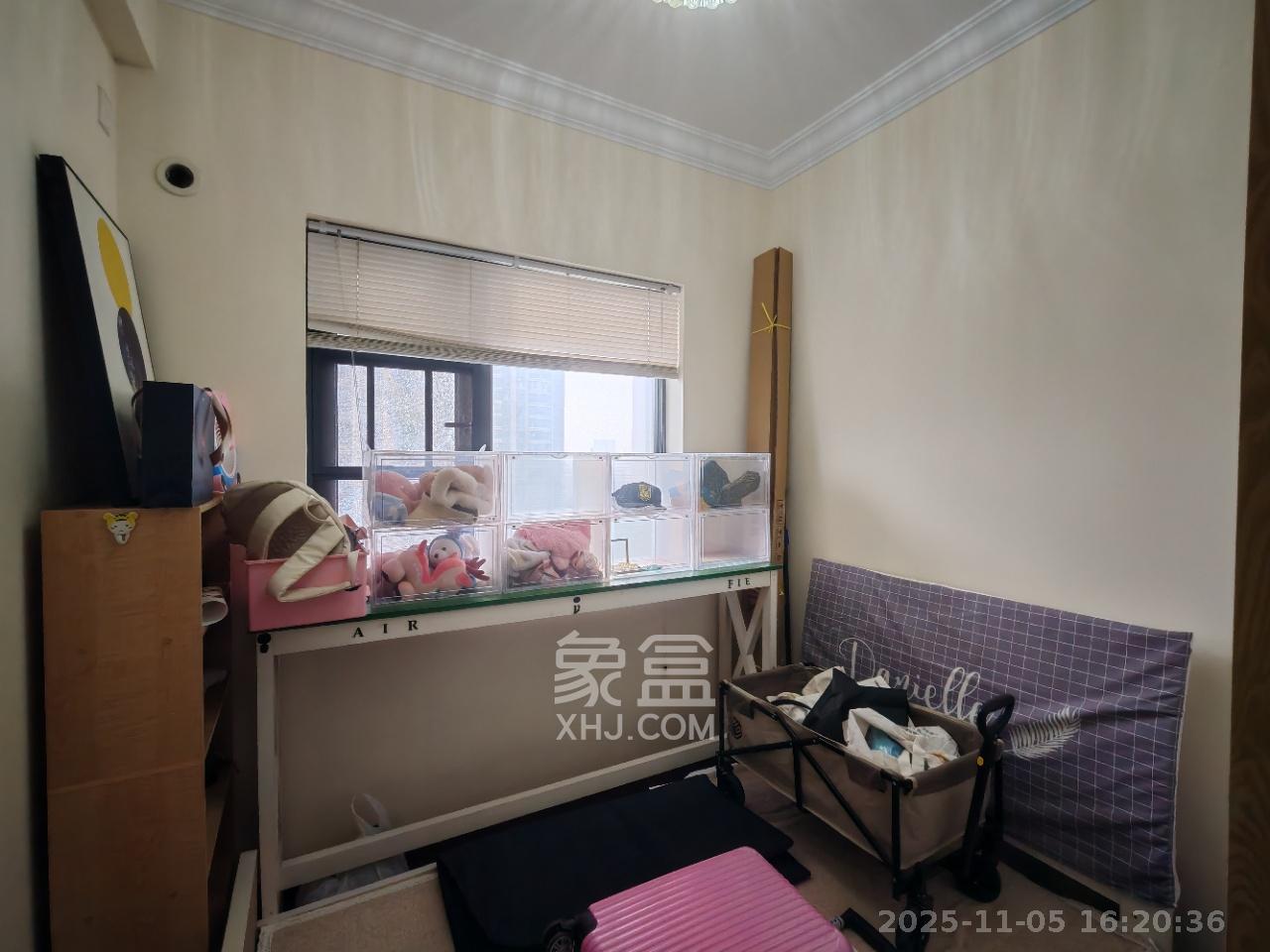 恒大江湾  3室1厅2卫    2500.0元/月室内图