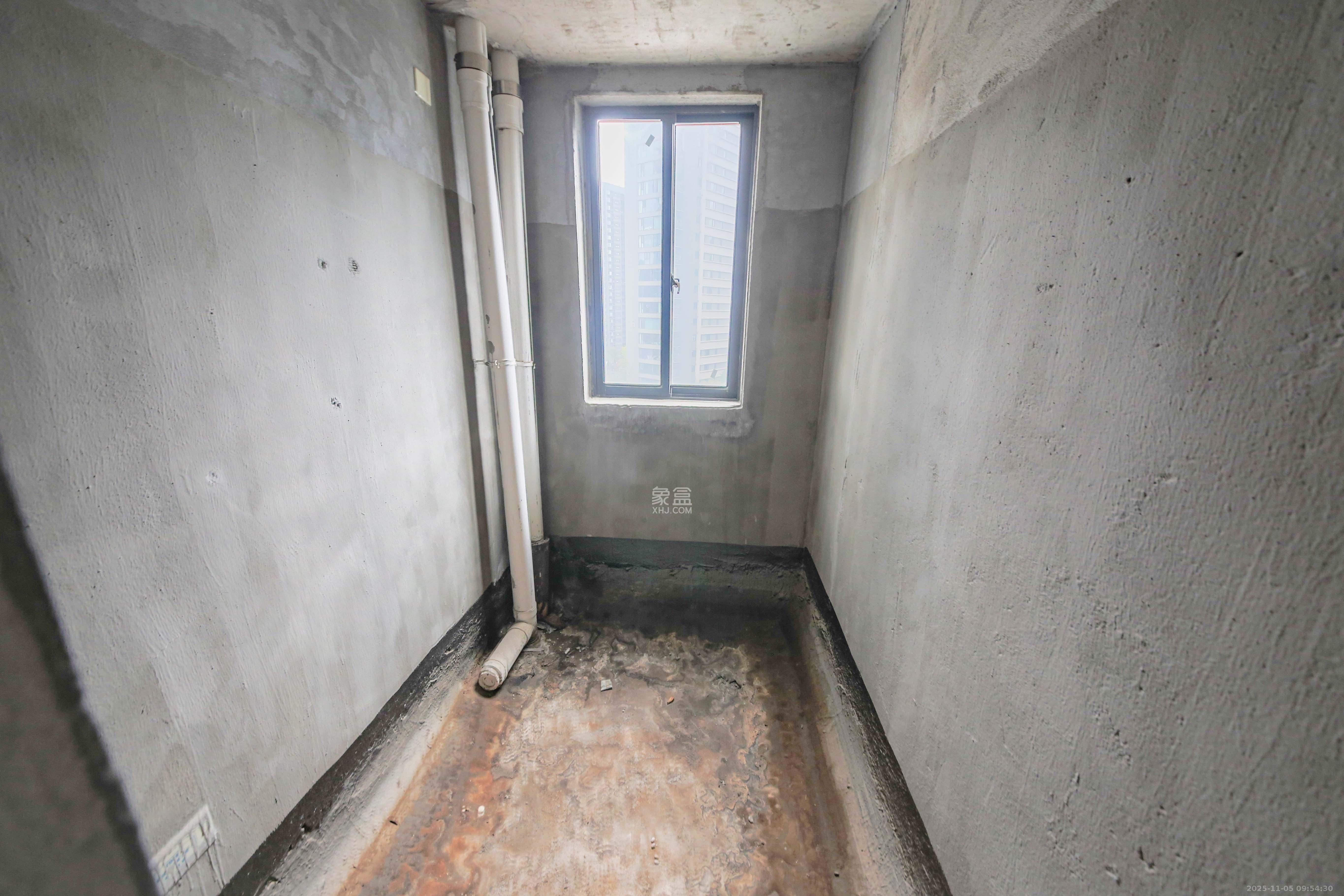 钱隆学府一、二期 3室2厅2卫 89.9万 钱隆学府一、二期 3室2厅2卫 89.9万卫生间