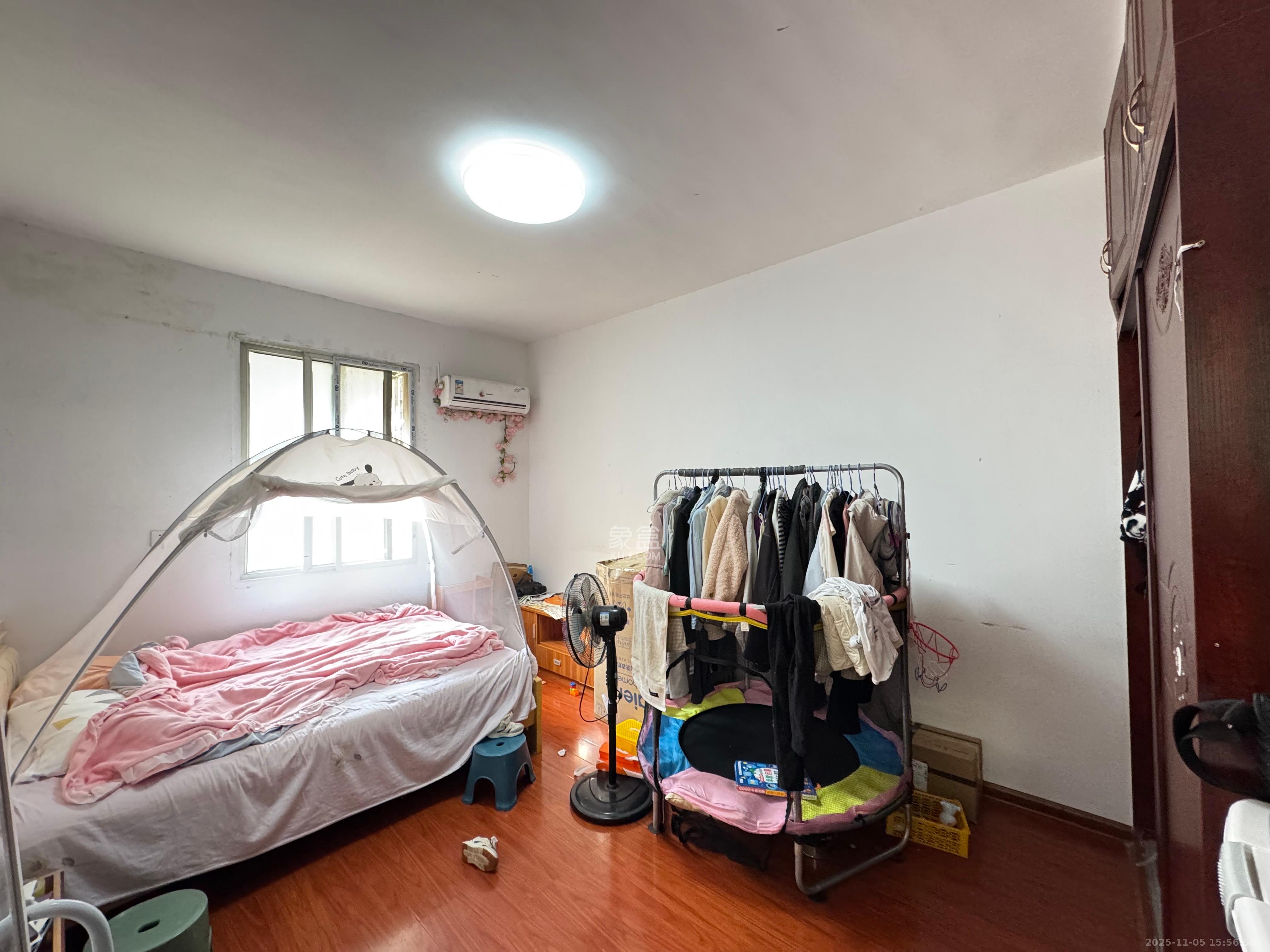 牛奶公司宿舍（和达公寓）  2室2厅1卫    1500.0元/月室内图