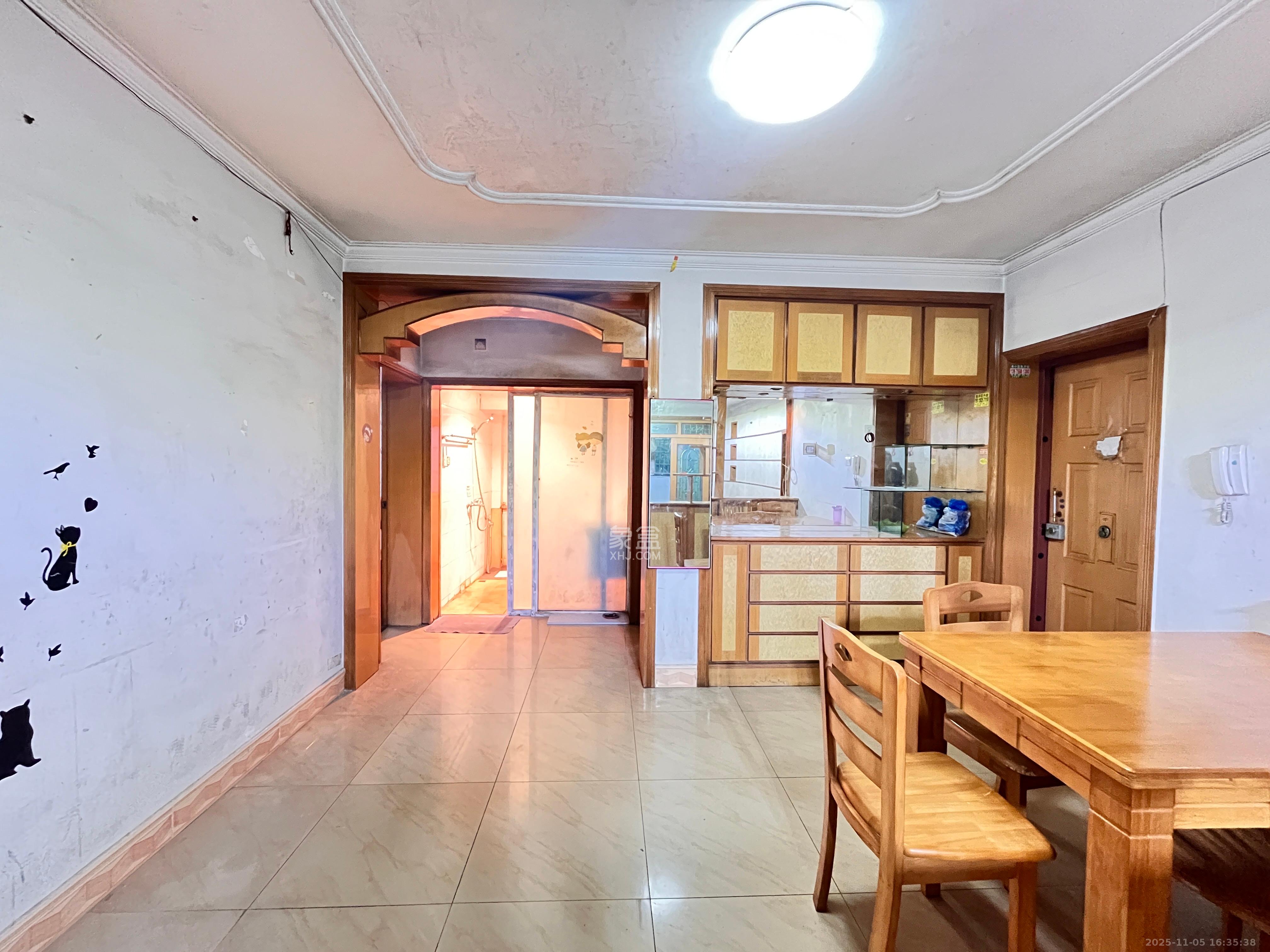 德政园  2室2厅1卫    1800.0元/月室内图