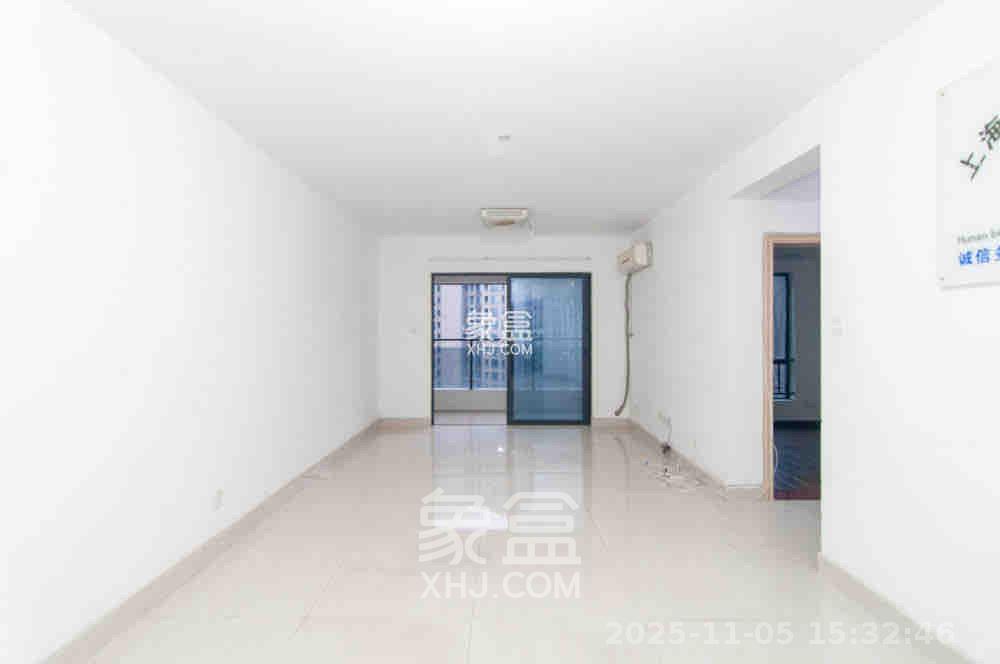 达美D6区  3室2厅2卫    2200.0元/月