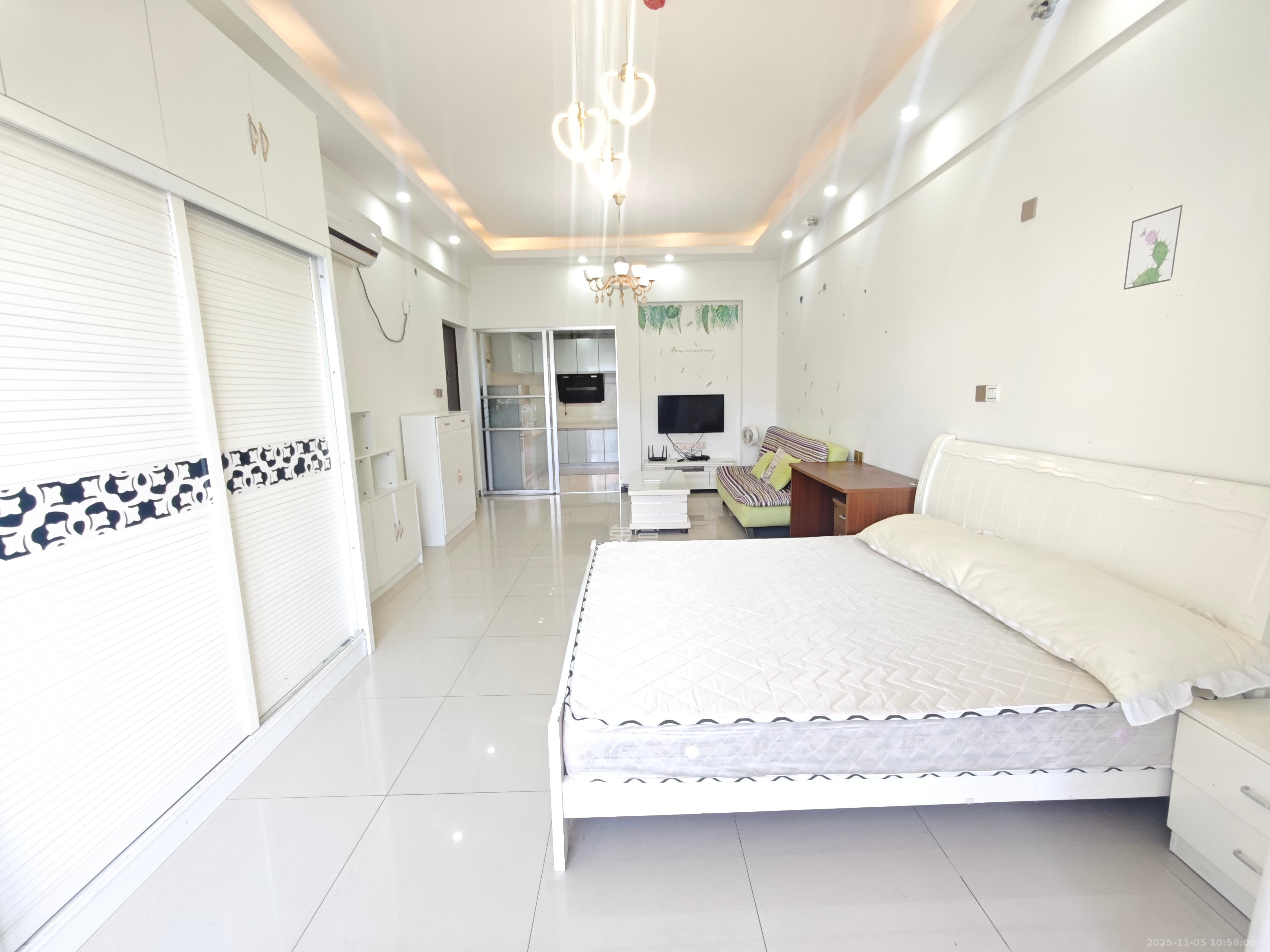 恒泰广场  1室1厅1卫    1750.0元/月