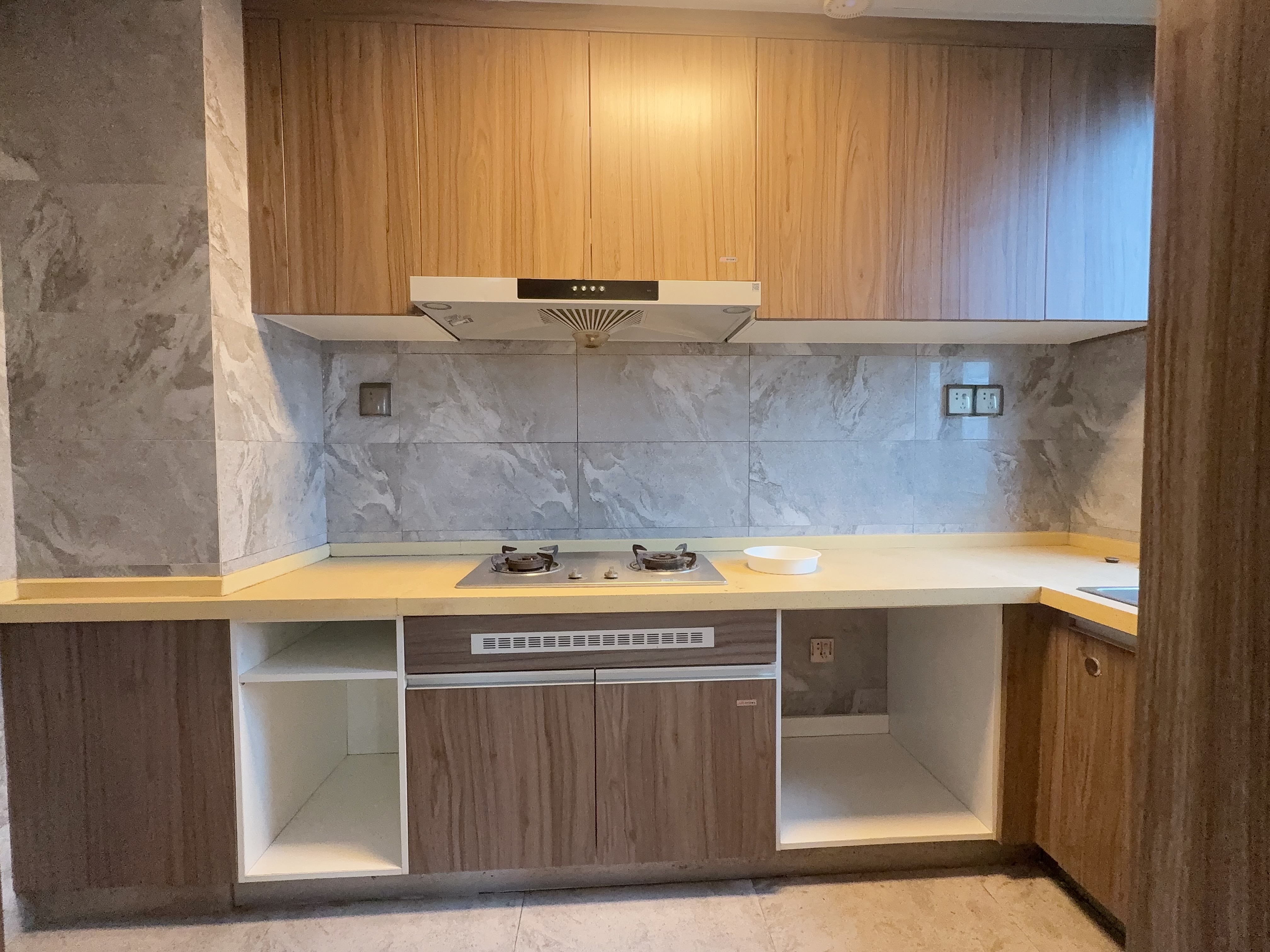 碧桂园公园上城 3室2厅2卫 2600.0元/月 碧桂园公园上城 3室2厅2卫 2600.0元/月室内图