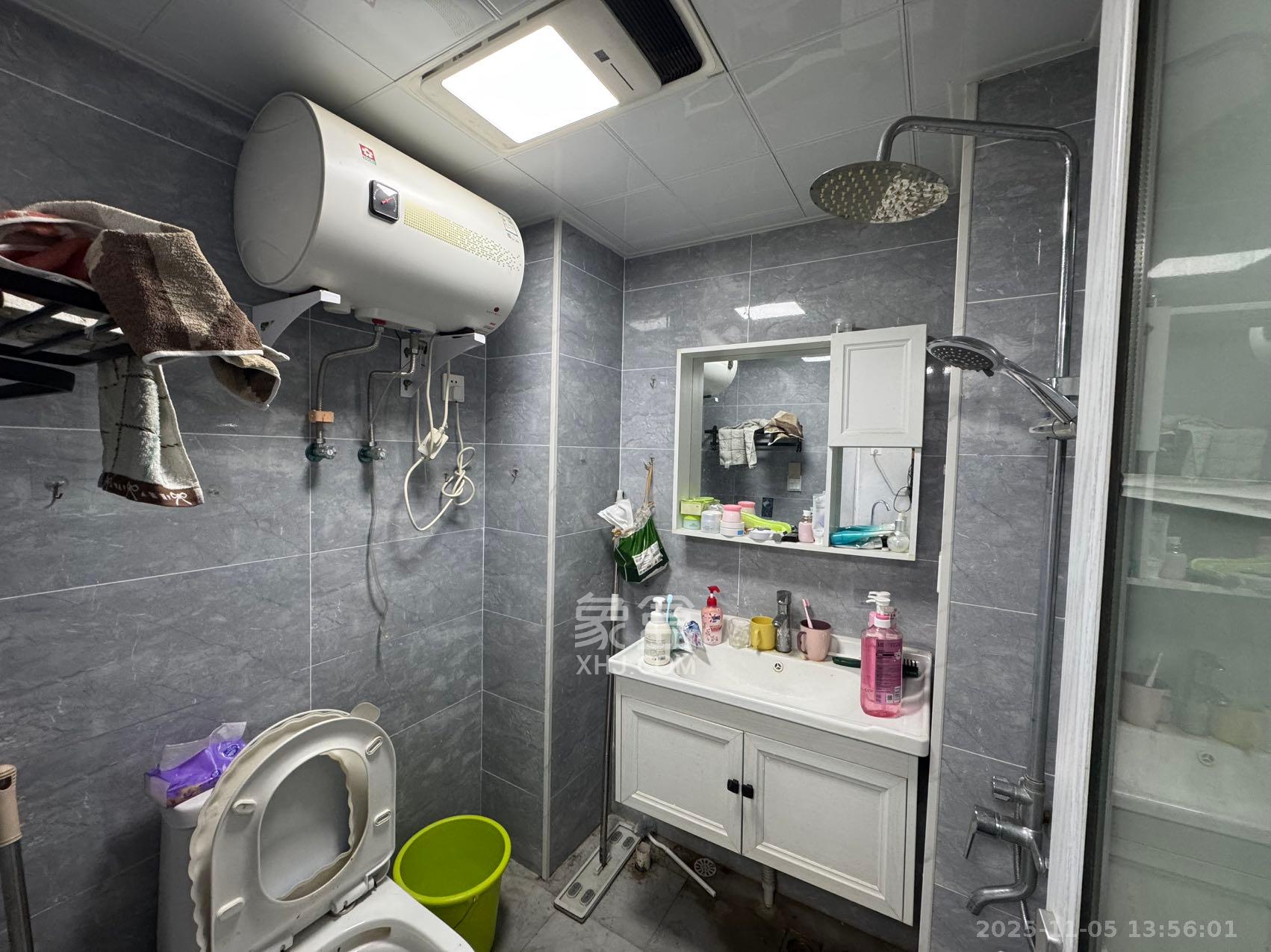 裕天国际商汇中心 1室1厅1卫 1500.0元/月 裕天国际商汇中心 1室1厅1卫 1500.0元/月室内图